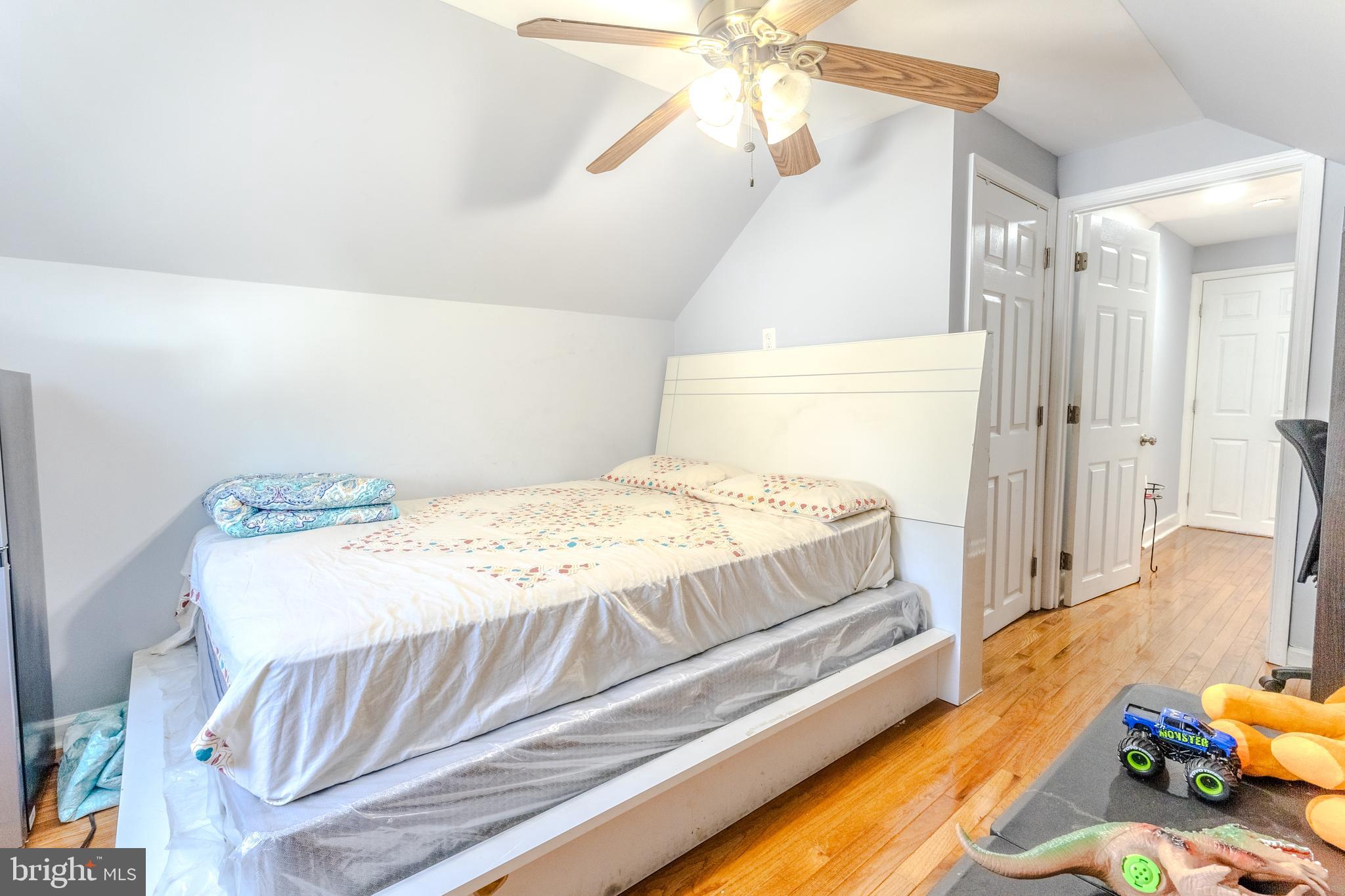 ROLLING ROAD FARMS - Residential