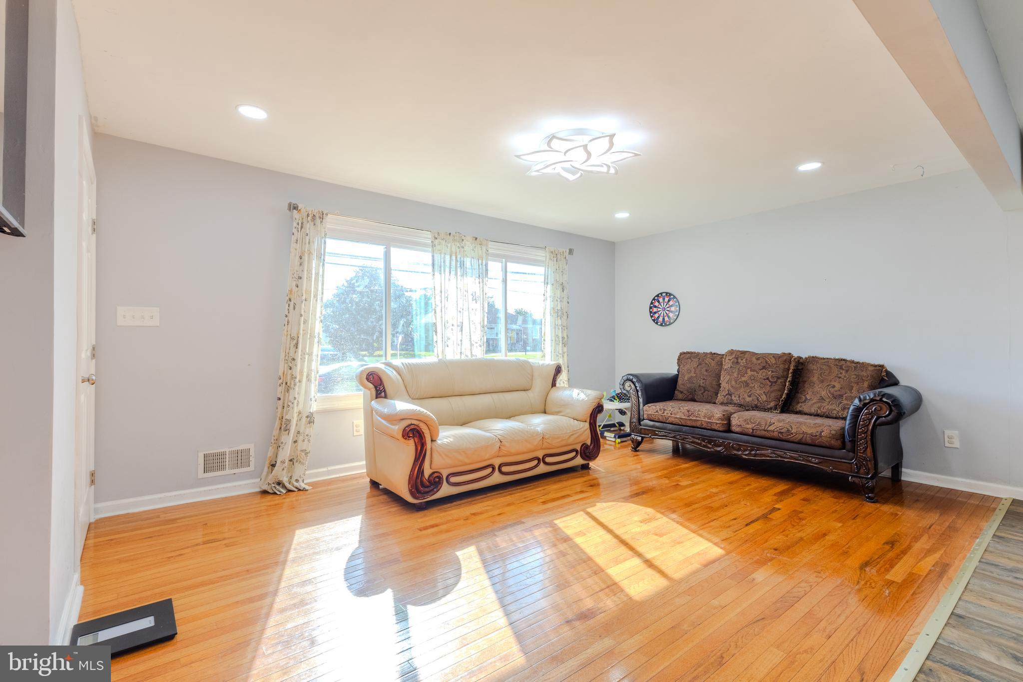 ROLLING ROAD FARMS - Residential