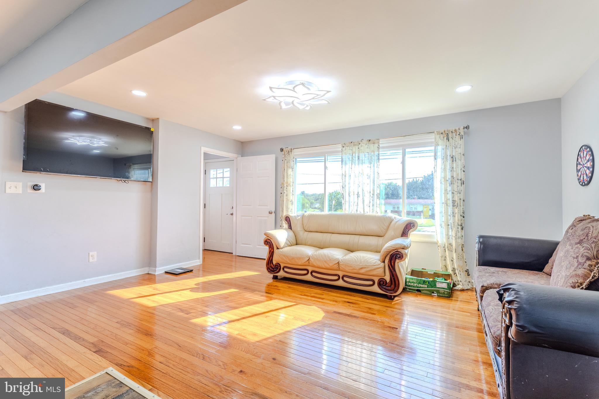 ROLLING ROAD FARMS - Residential