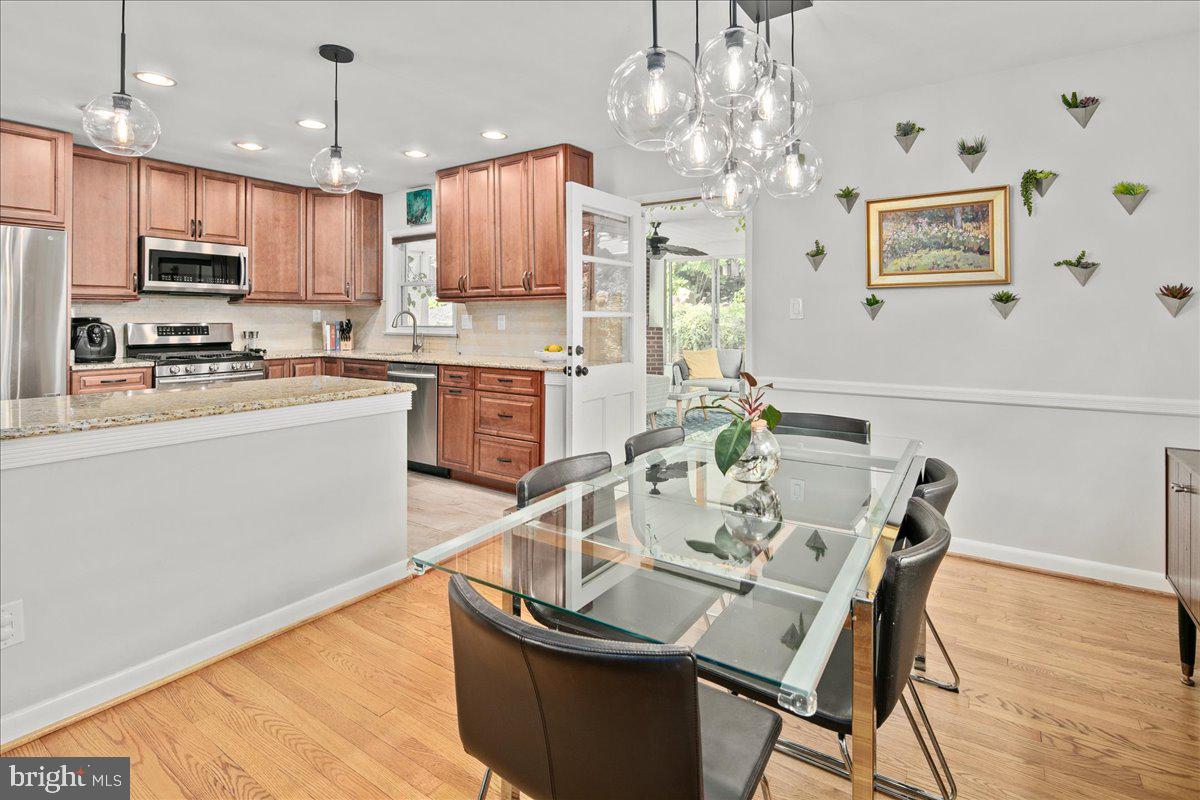 BOULEVARD MANOR - Residential