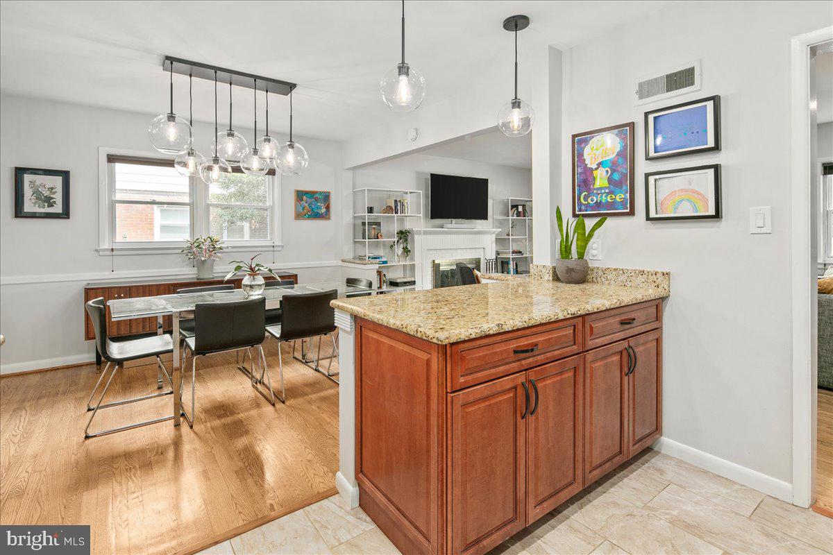 BOULEVARD MANOR - Residential