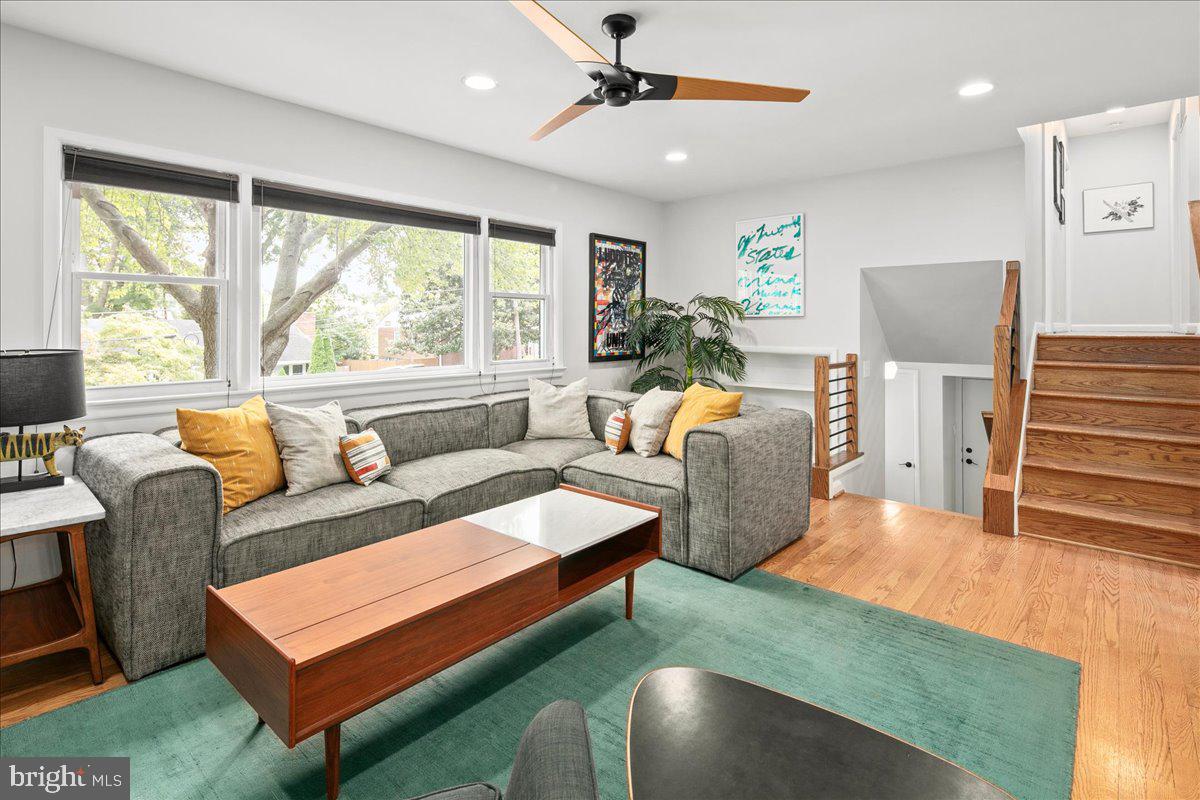 BOULEVARD MANOR - Residential