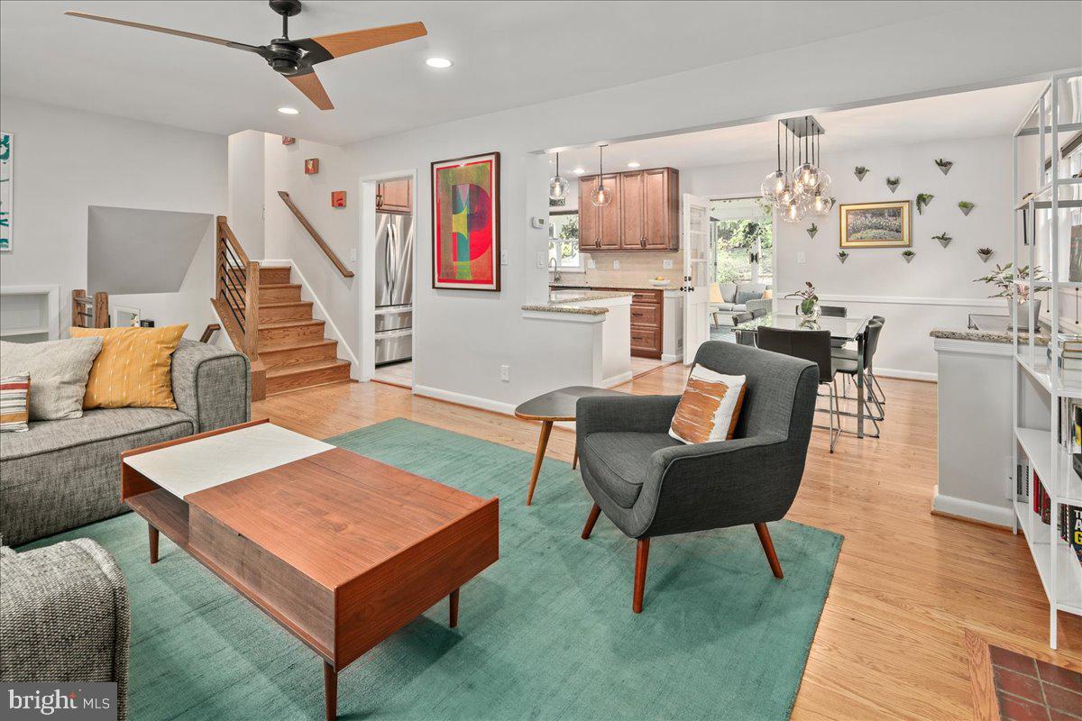 BOULEVARD MANOR - Residential