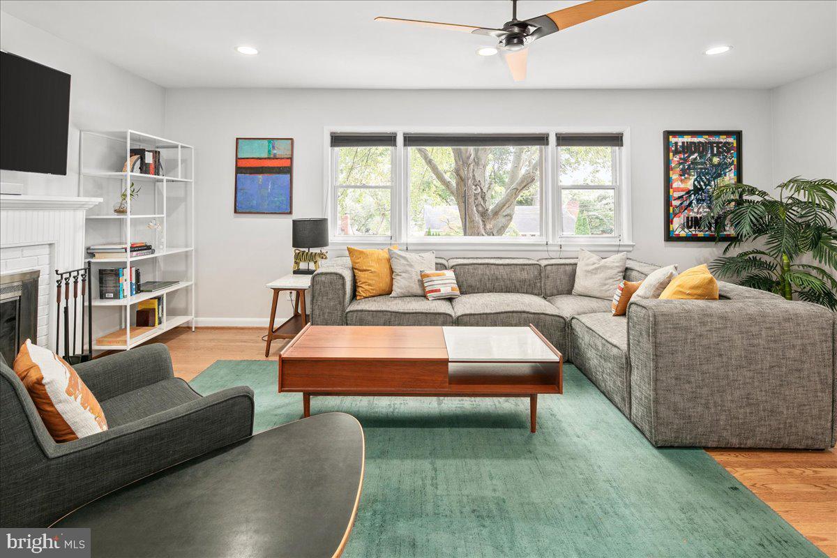 BOULEVARD MANOR - Residential