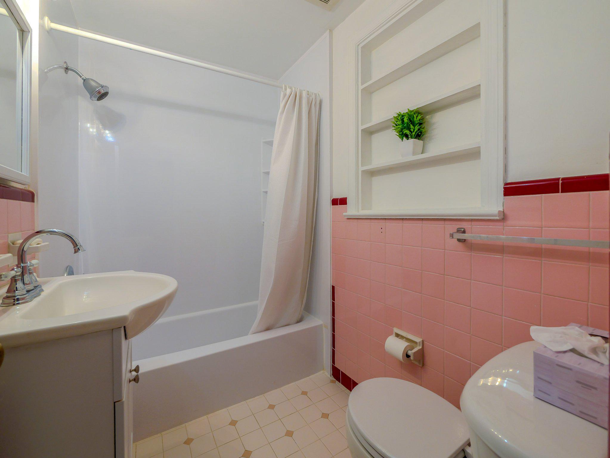 DREXEL HILL - Residential