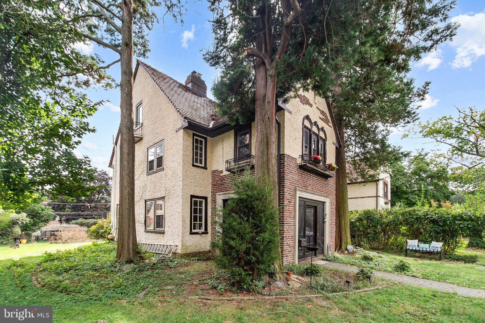 17 WINDSOR CIRCLE