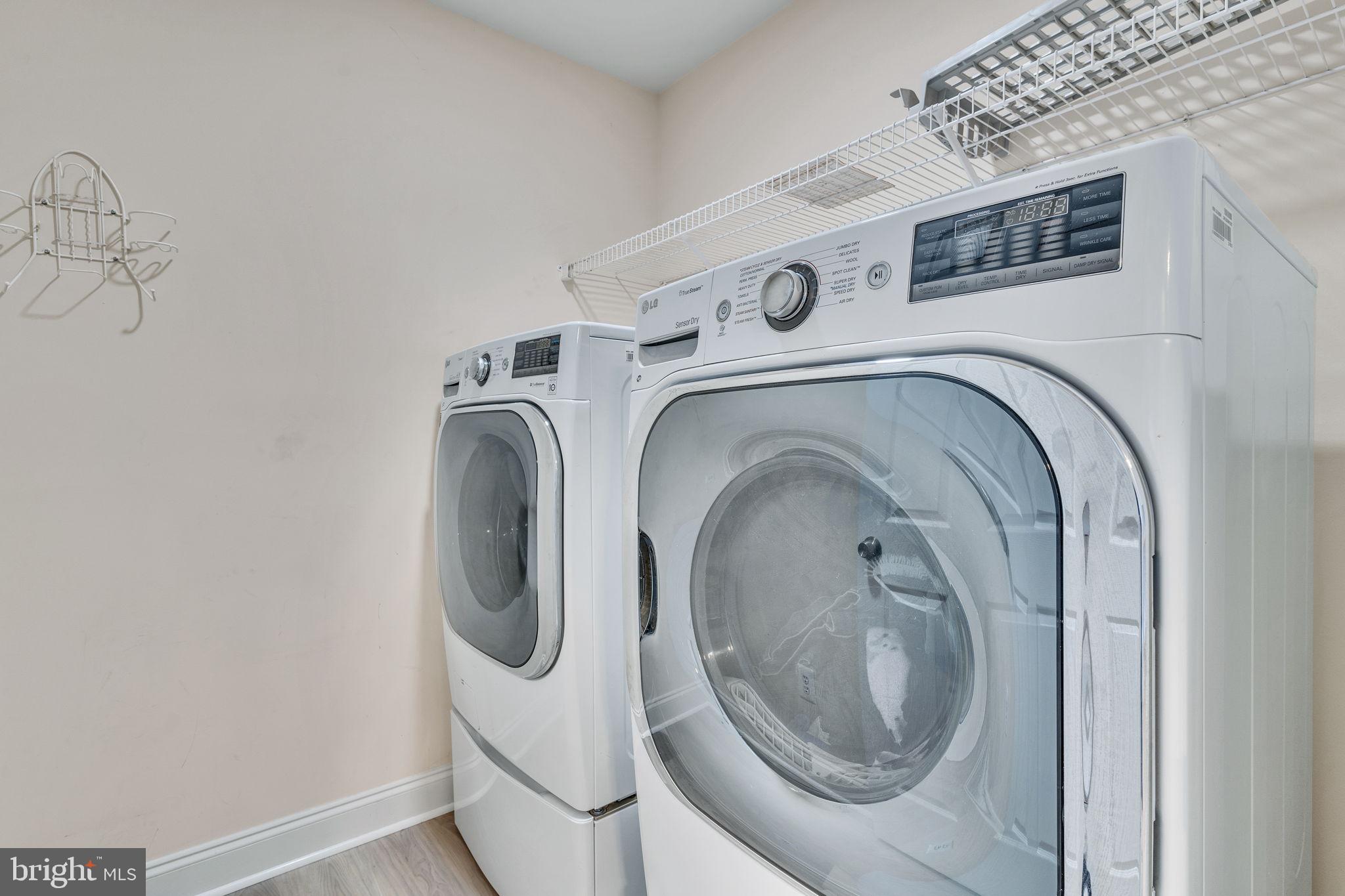 OAK HILL FARM - Residential