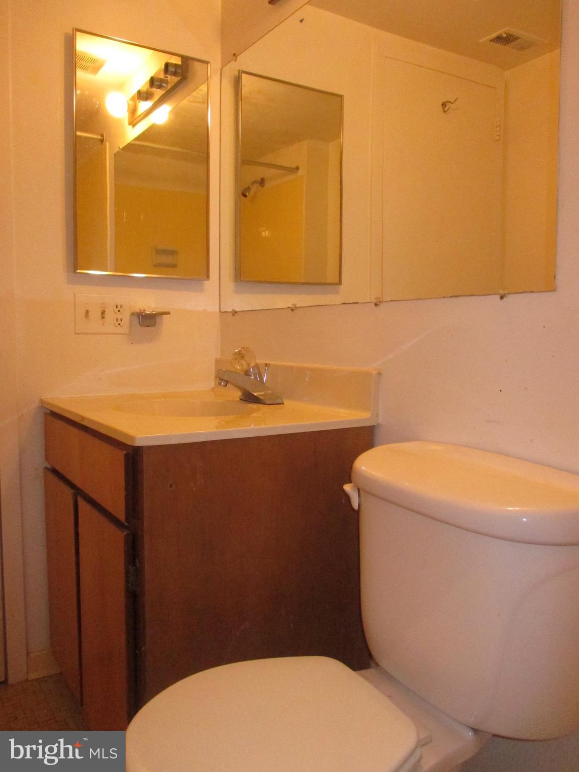 THOMAS CHOICE GARDENS - Residential Lease