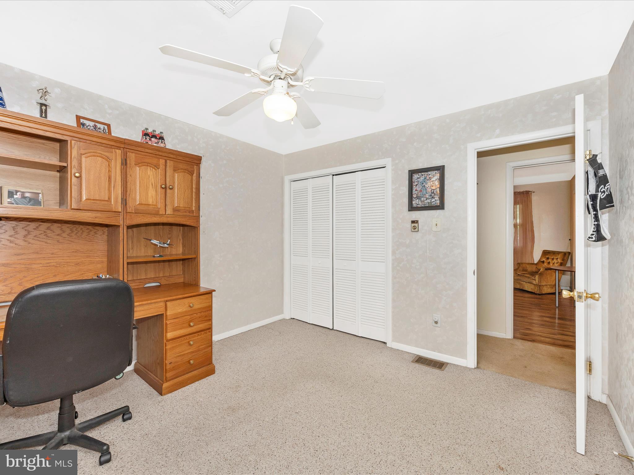 TAMMANY MANOR - Residential