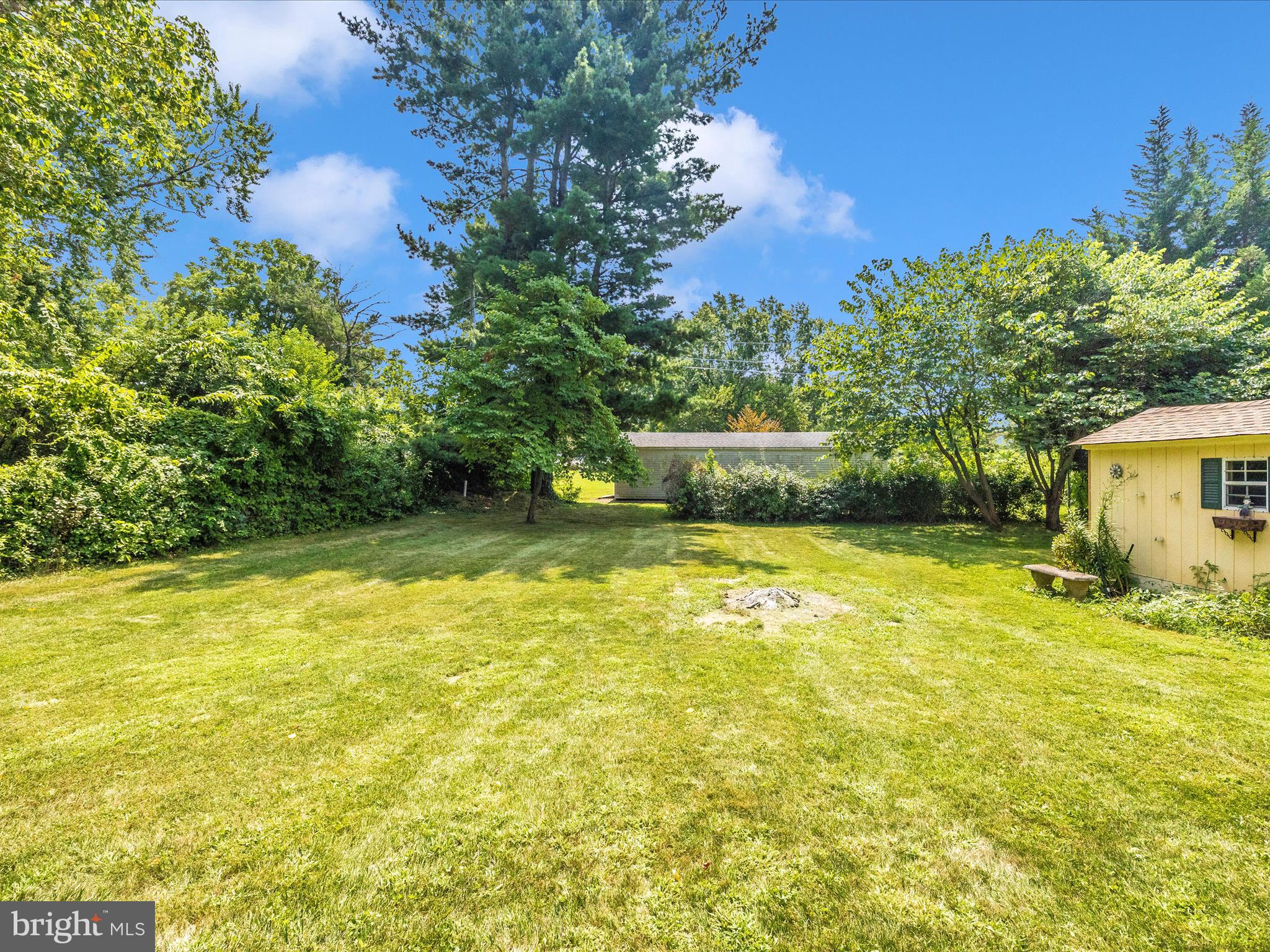 TAMMANY MANOR - Residential