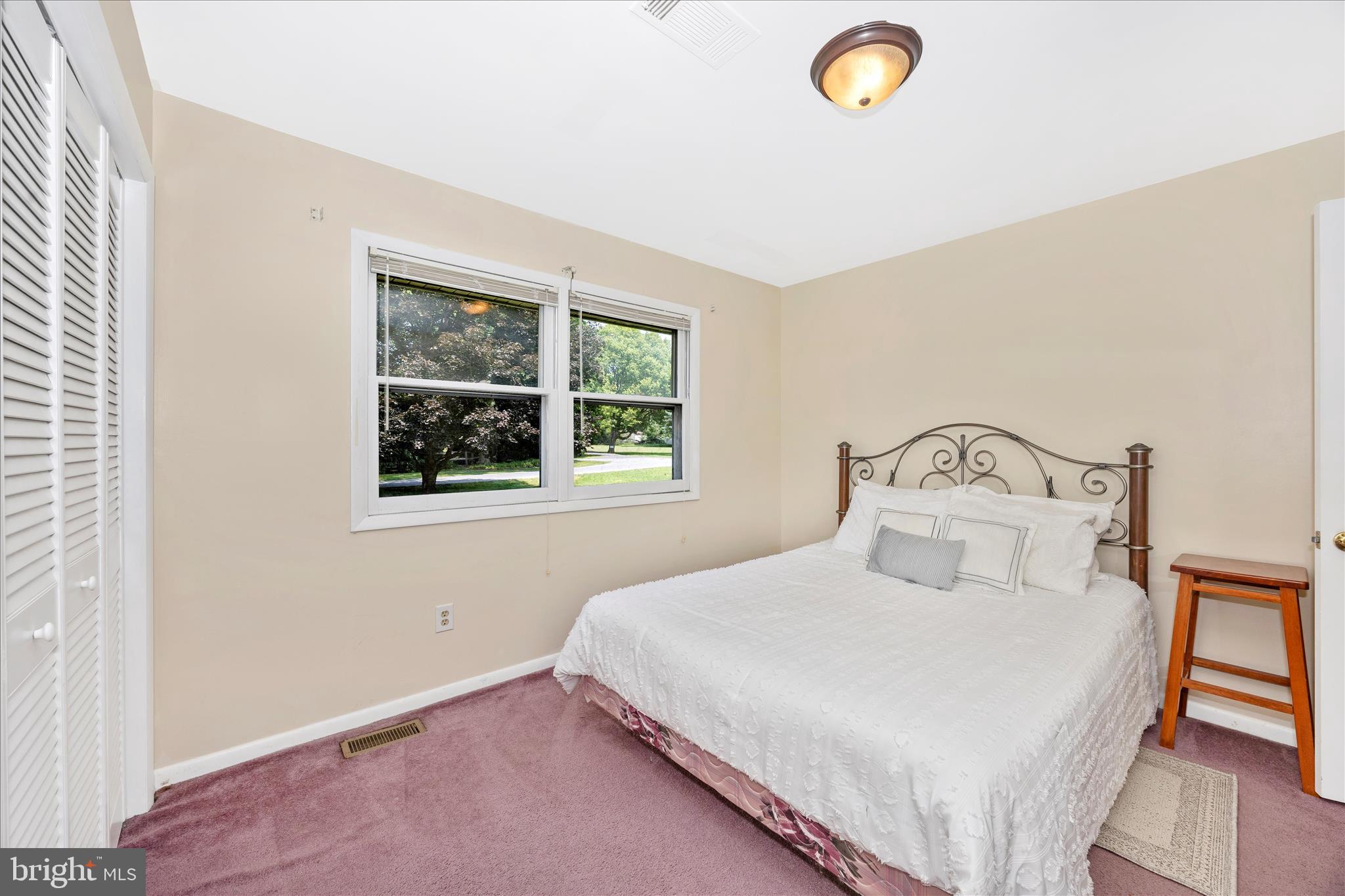 TAMMANY MANOR - Residential