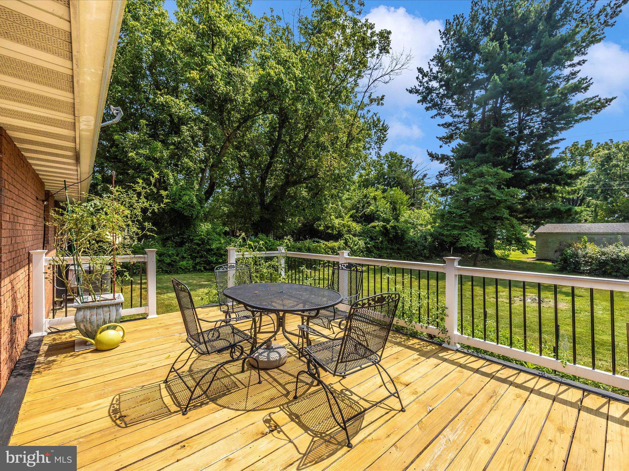 TAMMANY MANOR - Residential