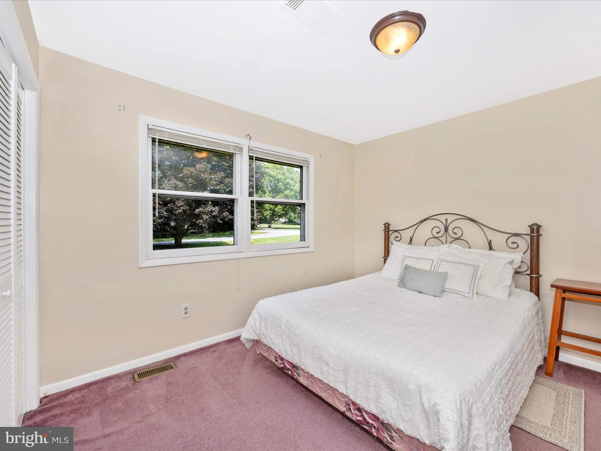 TAMMANY MANOR - Residential