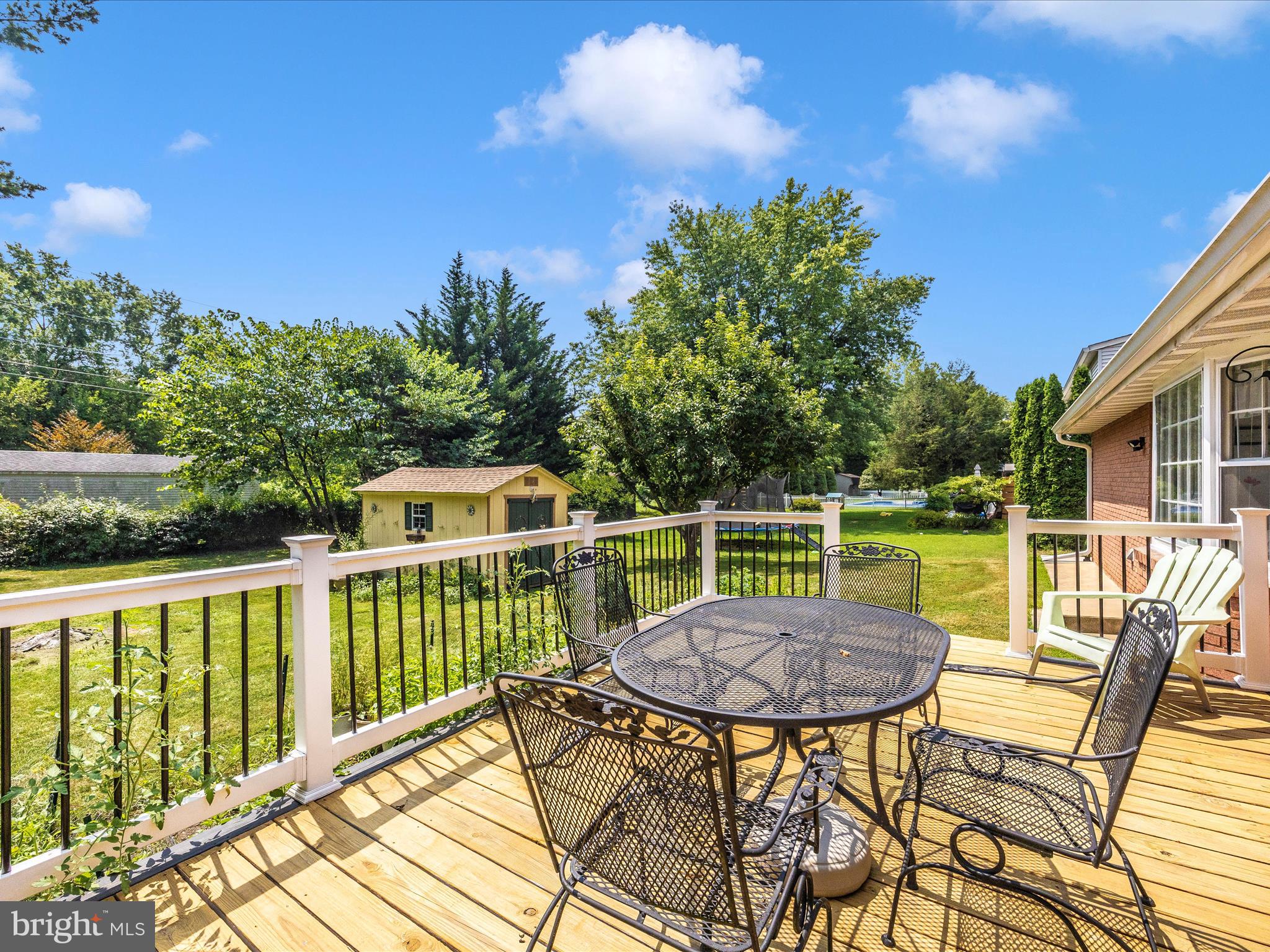 TAMMANY MANOR - Residential