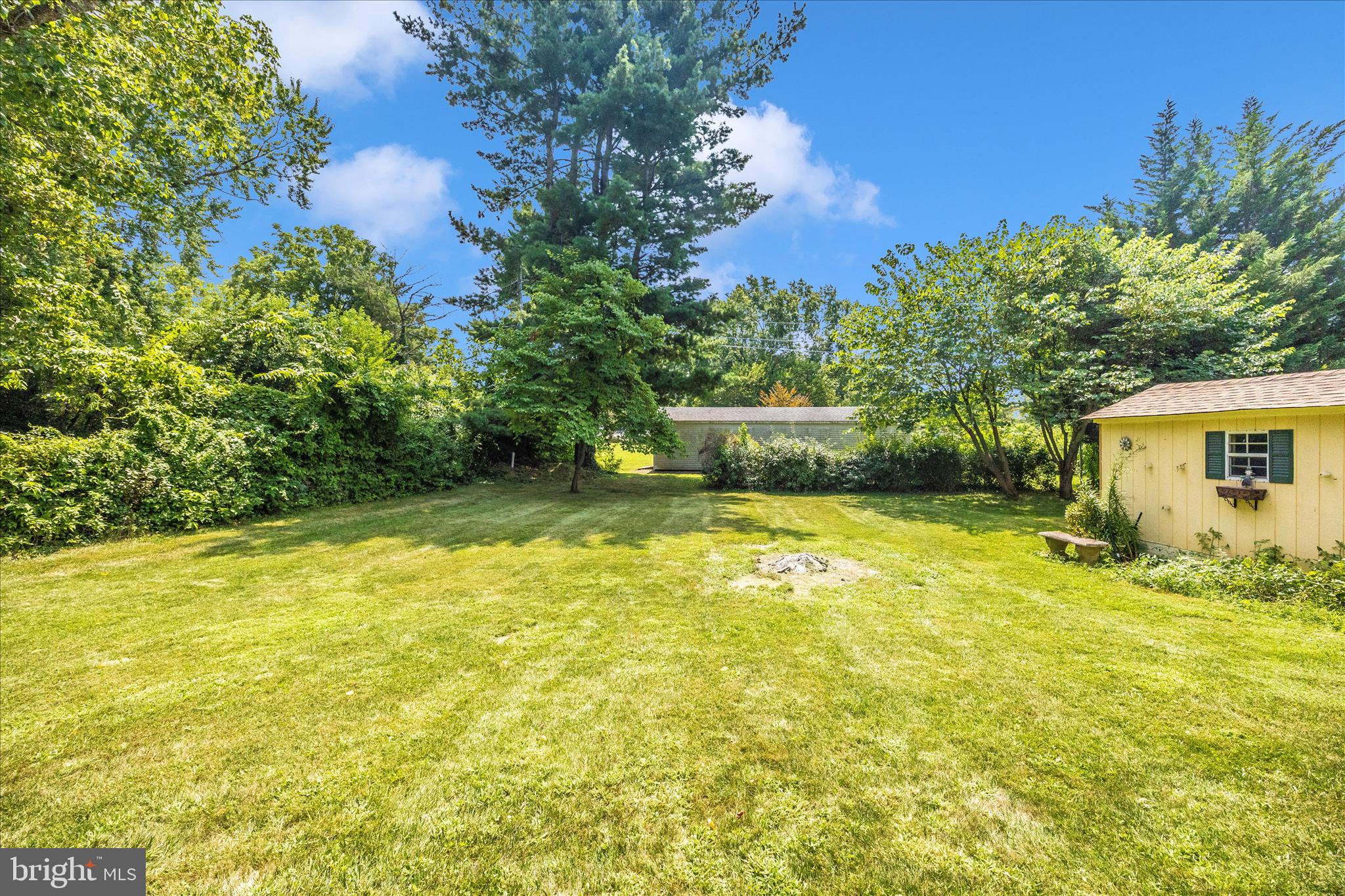 TAMMANY MANOR - Residential