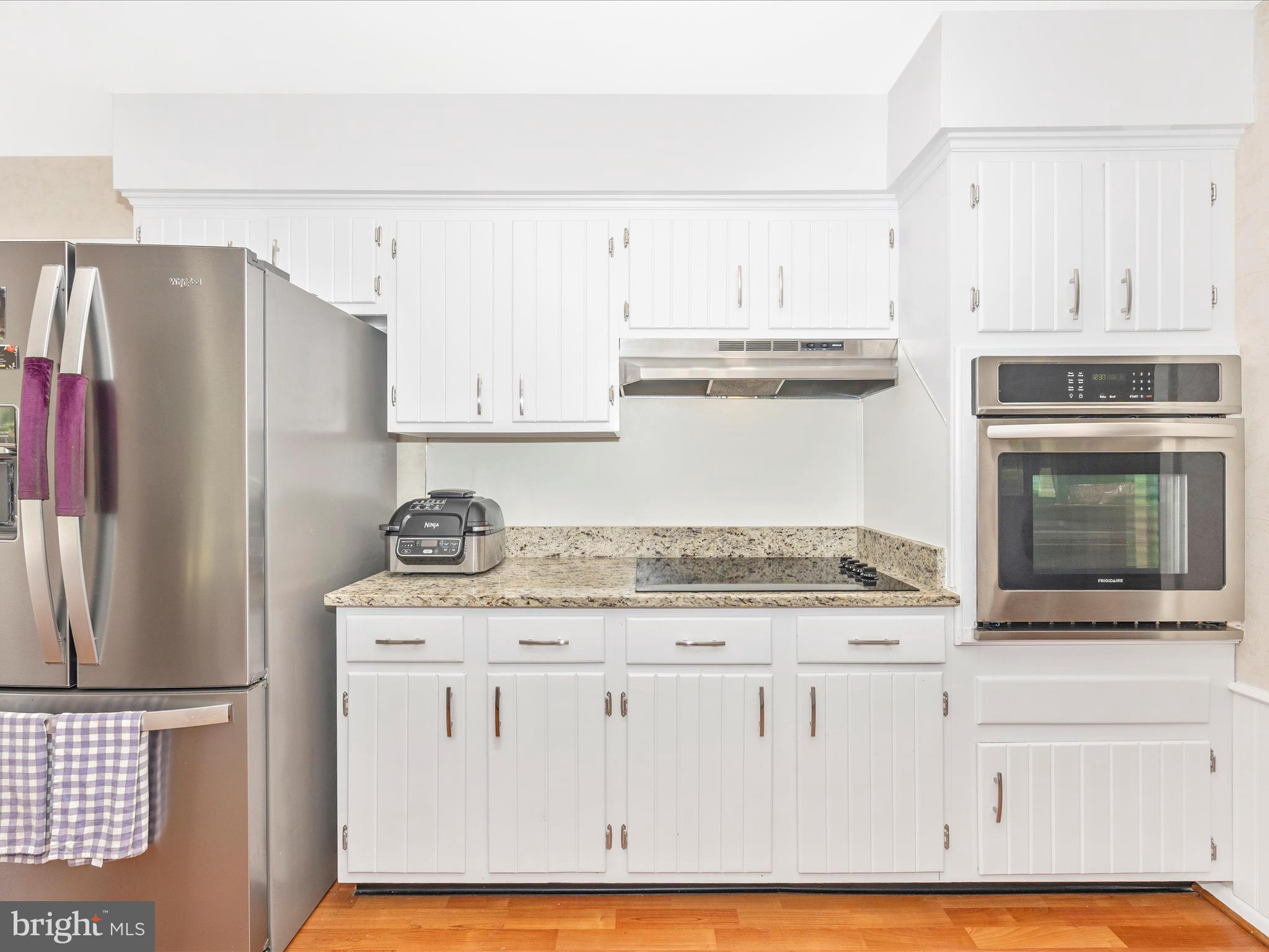 TAMMANY MANOR - Residential