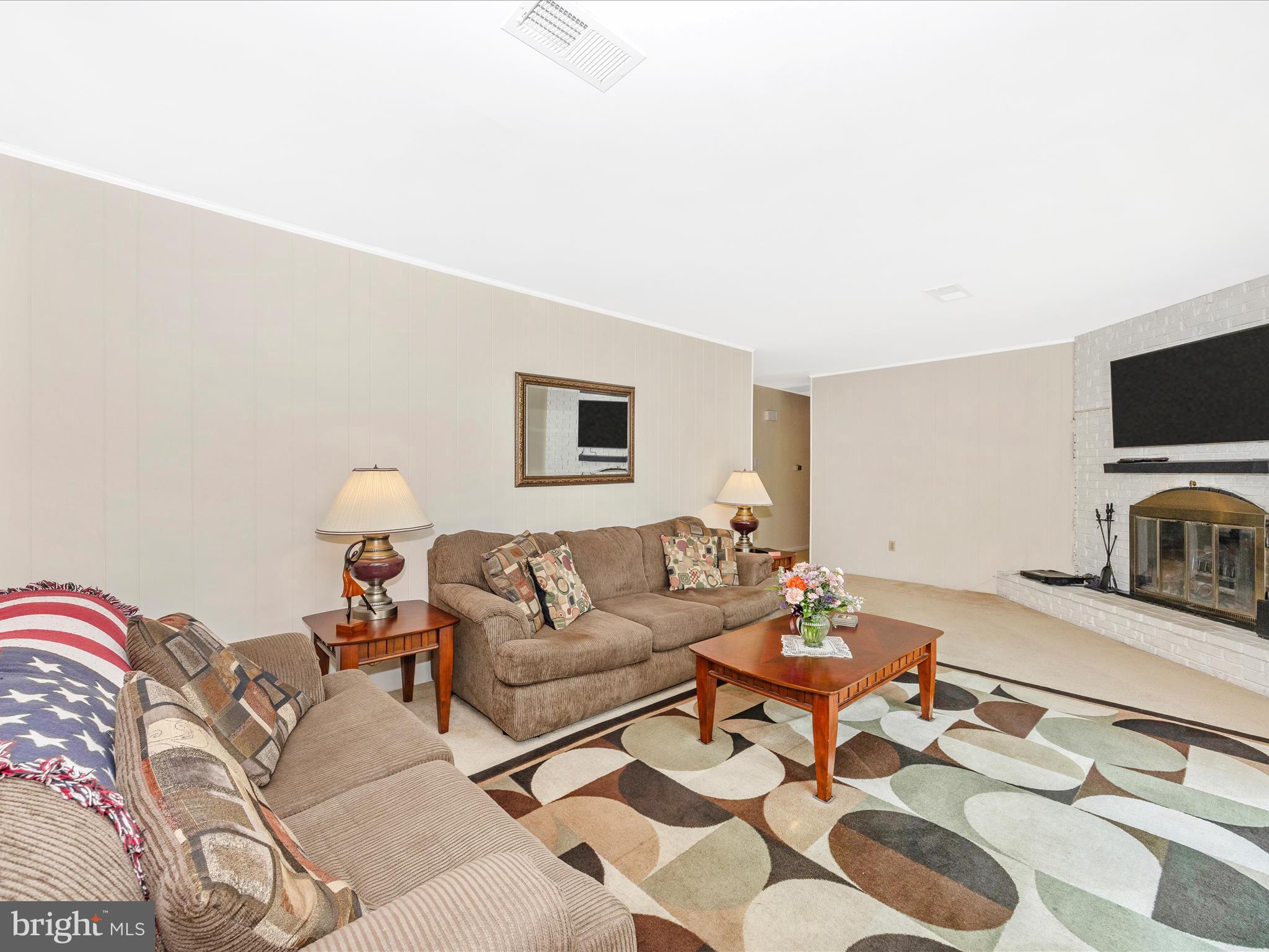 TAMMANY MANOR - Residential