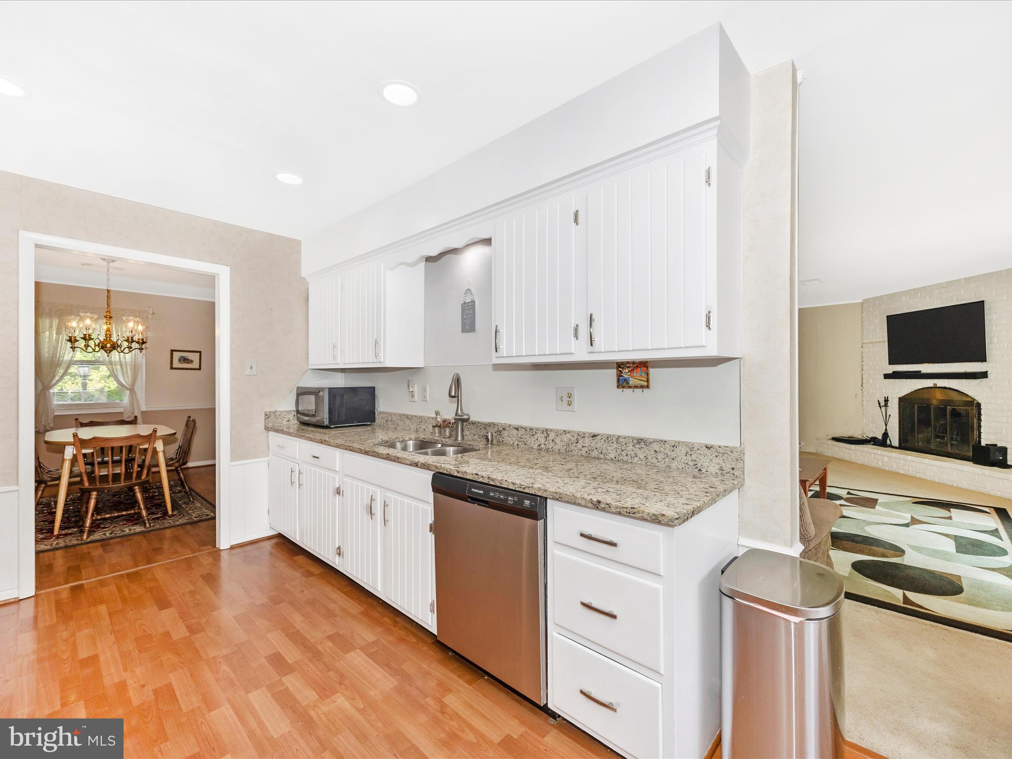 TAMMANY MANOR - Residential