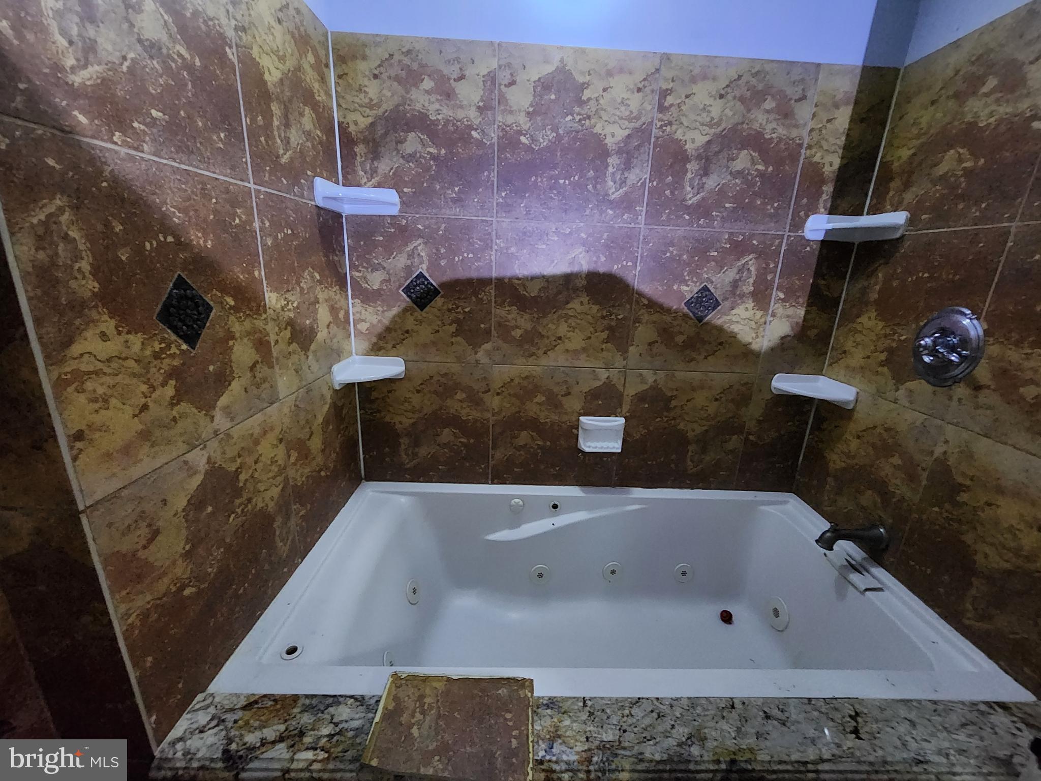 BALTIMORE HIGHLANDS - Residential