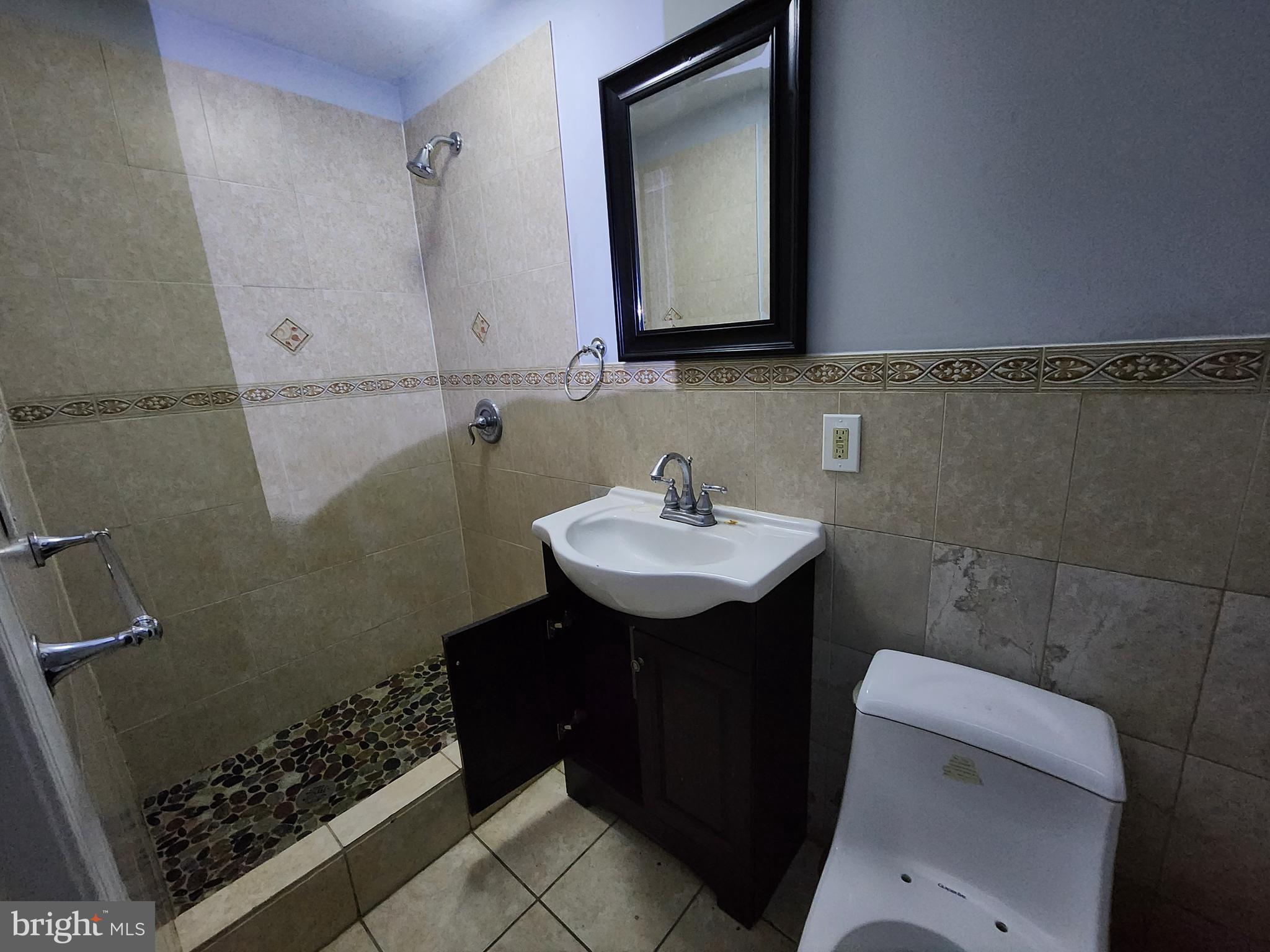 BALTIMORE HIGHLANDS - Residential