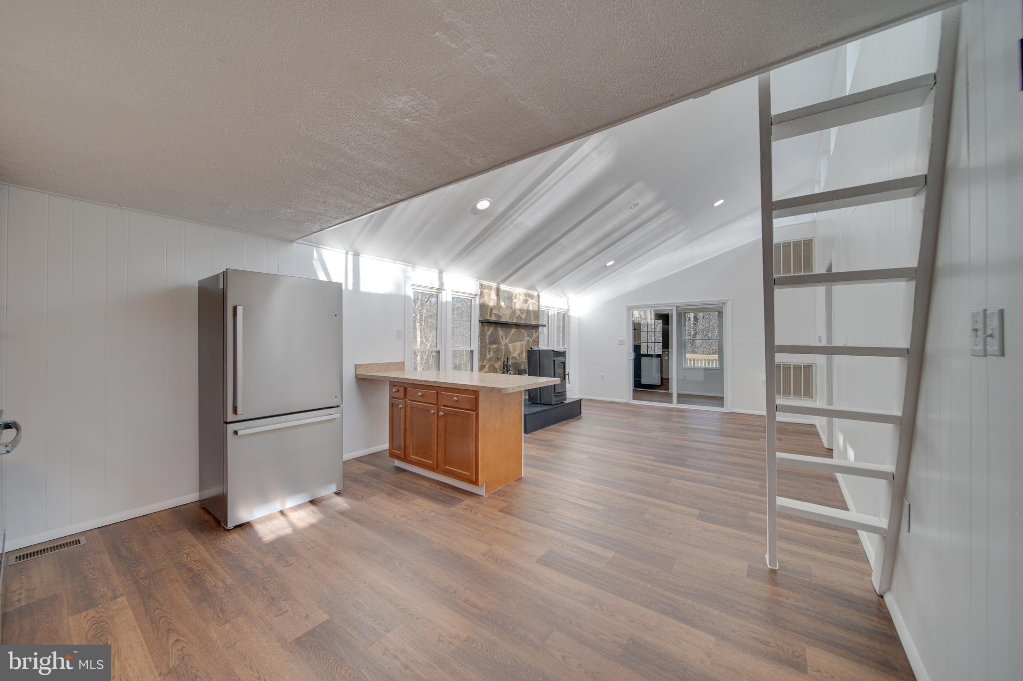 MONTEVALLO HILLS - Residential