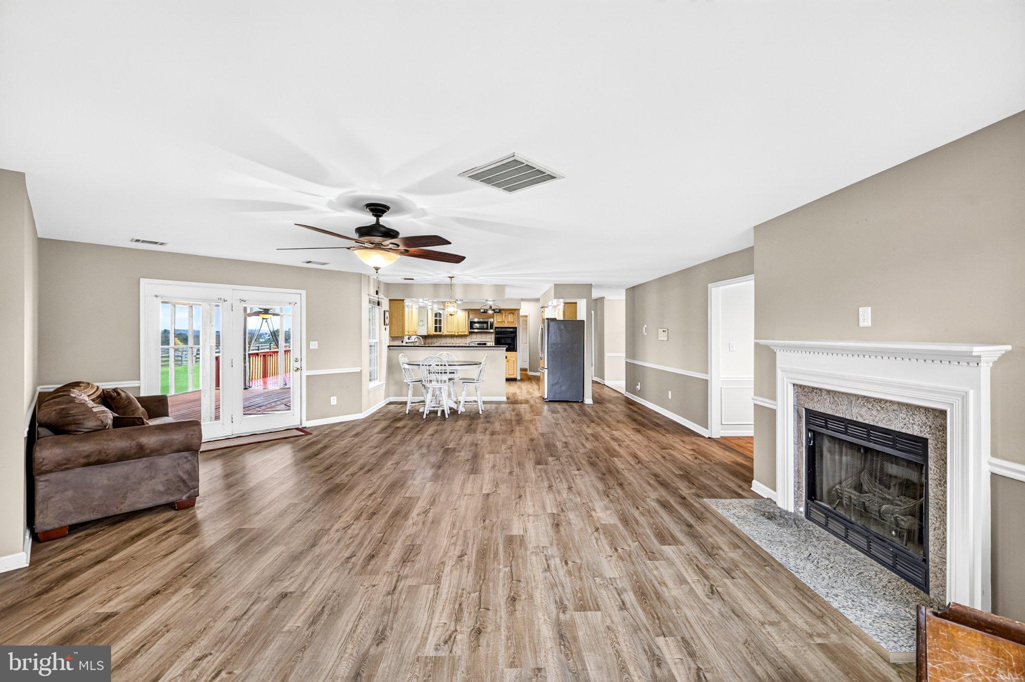 211 PRESTON LANE