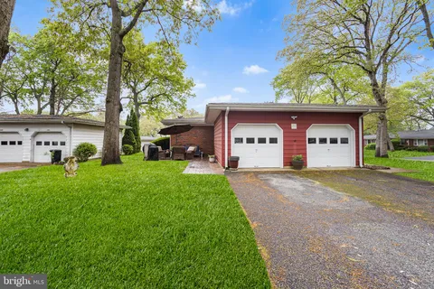 20 Court B, Brick, NJ MLS: NJOC2033820