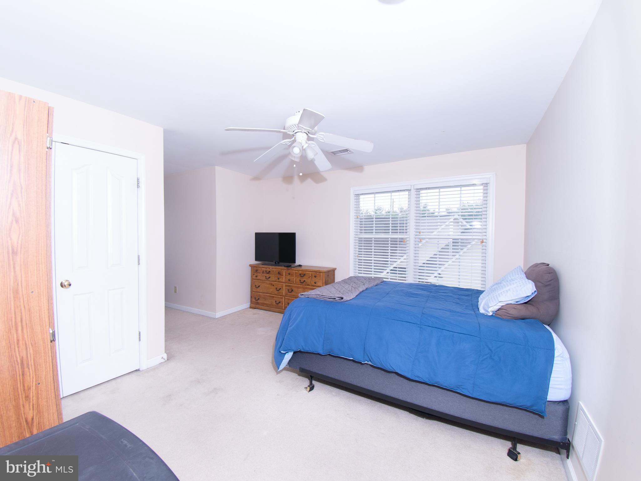 RED FOX RUN - Residential