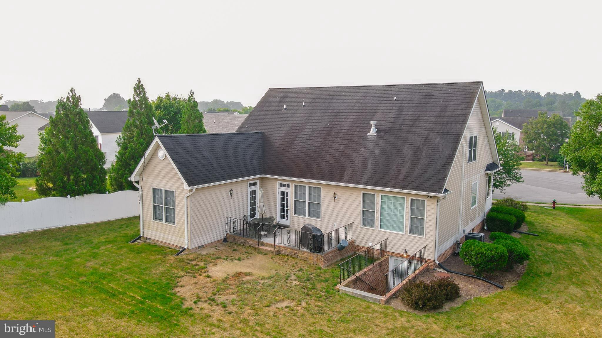 RED FOX RUN - Residential