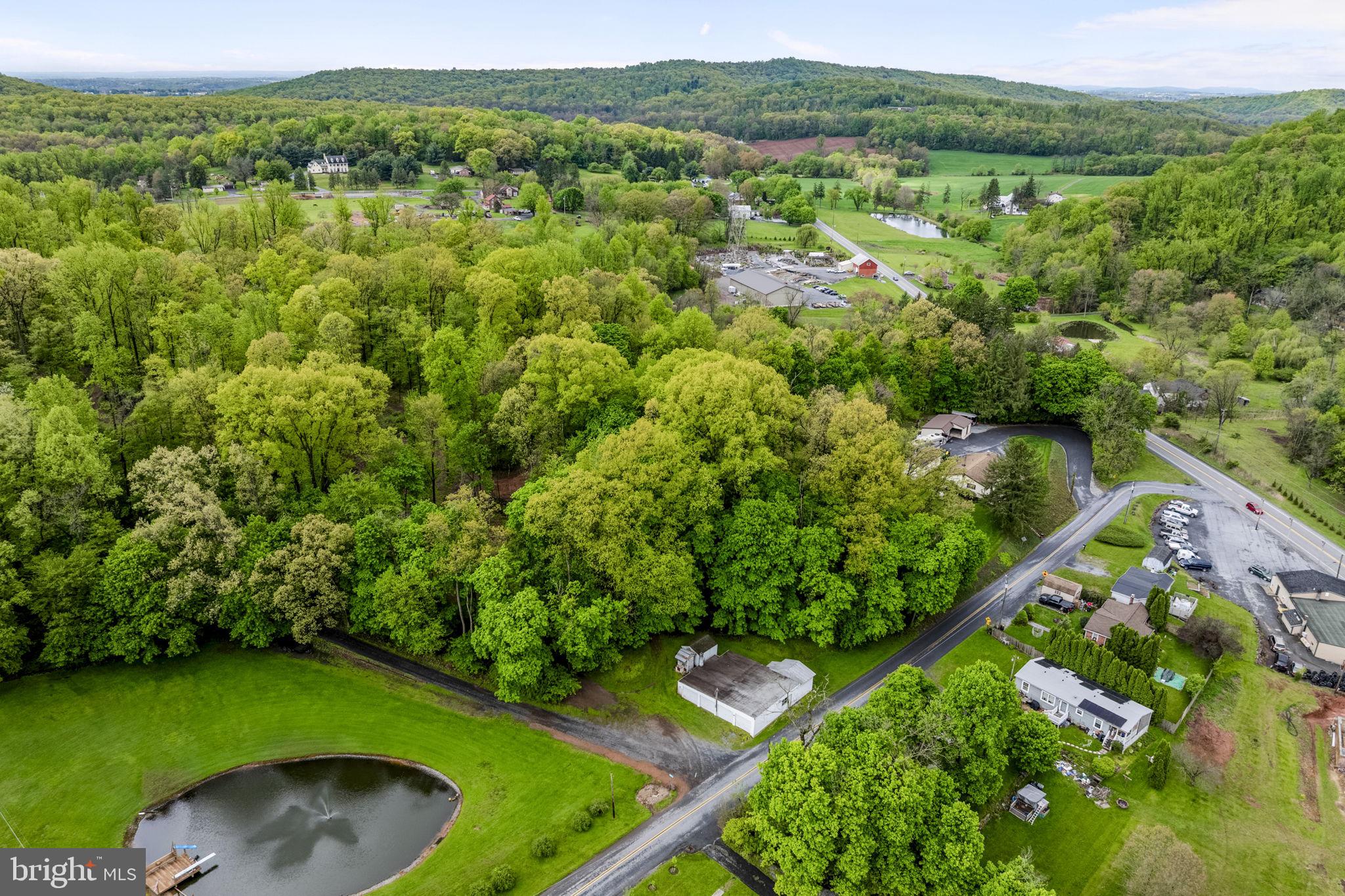 233 MOUNTAIN TRAIL ROAD