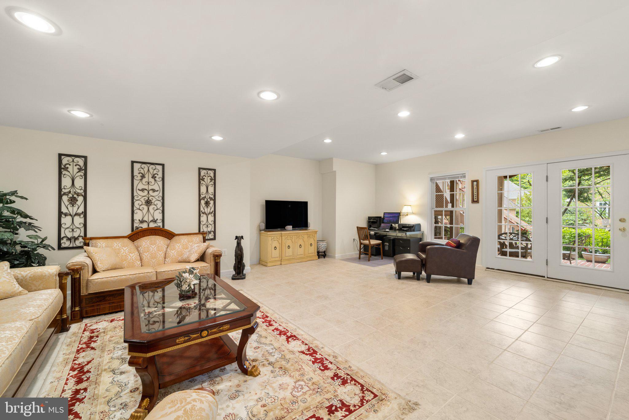 PICKETT'S RESERVE - Residential