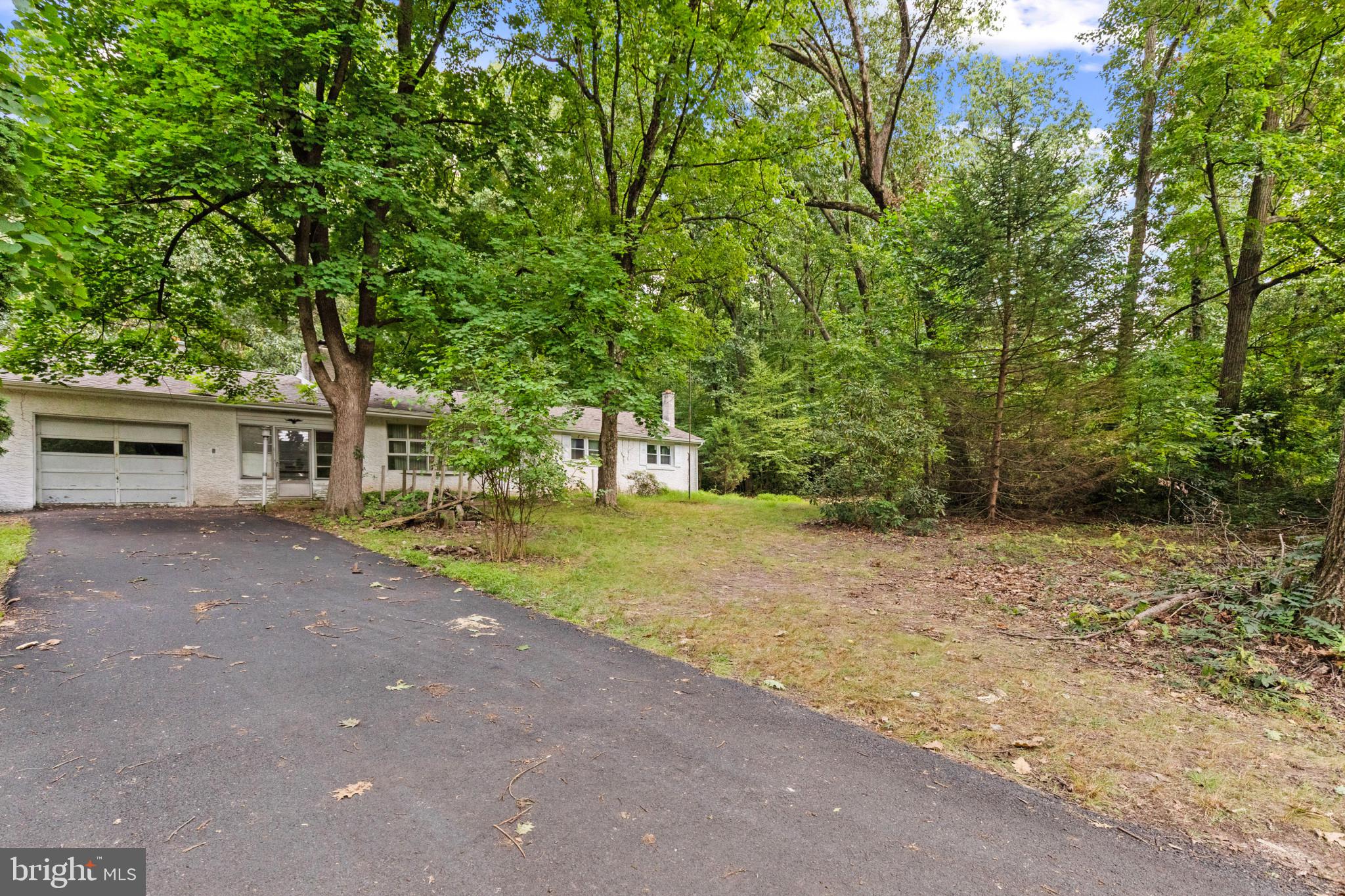 2900 CHESTNUT HILL ROAD