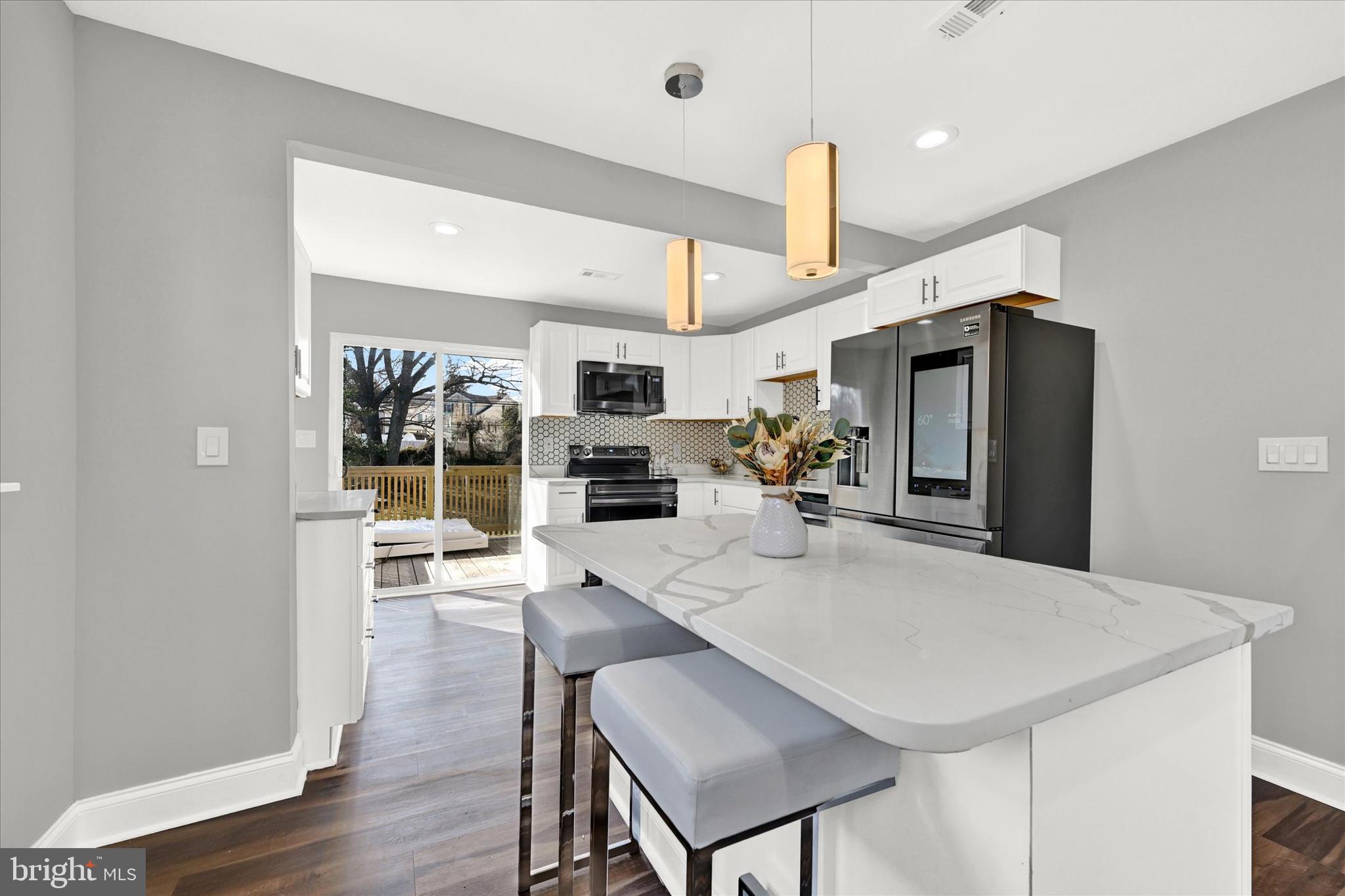 HAMILTON HEIGHTS - Residential