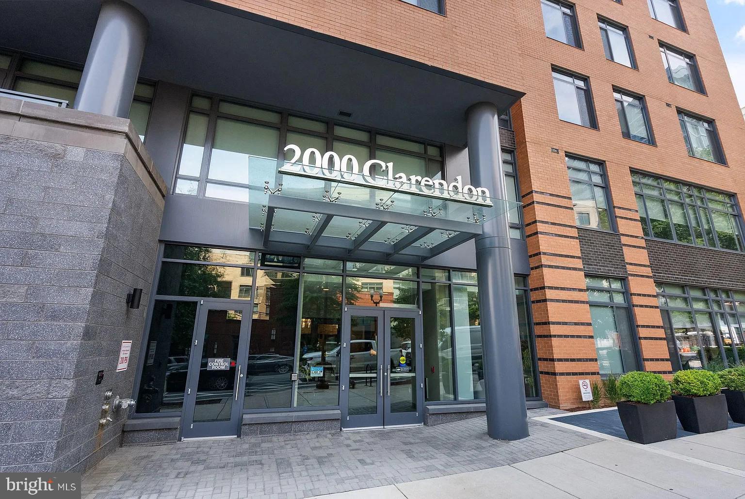 2000 CLARENDON BOULEVARD 303