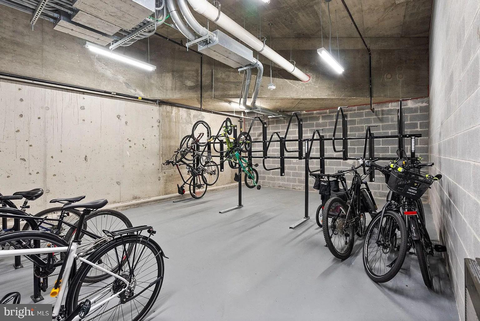 COURTHOUSE - Residential