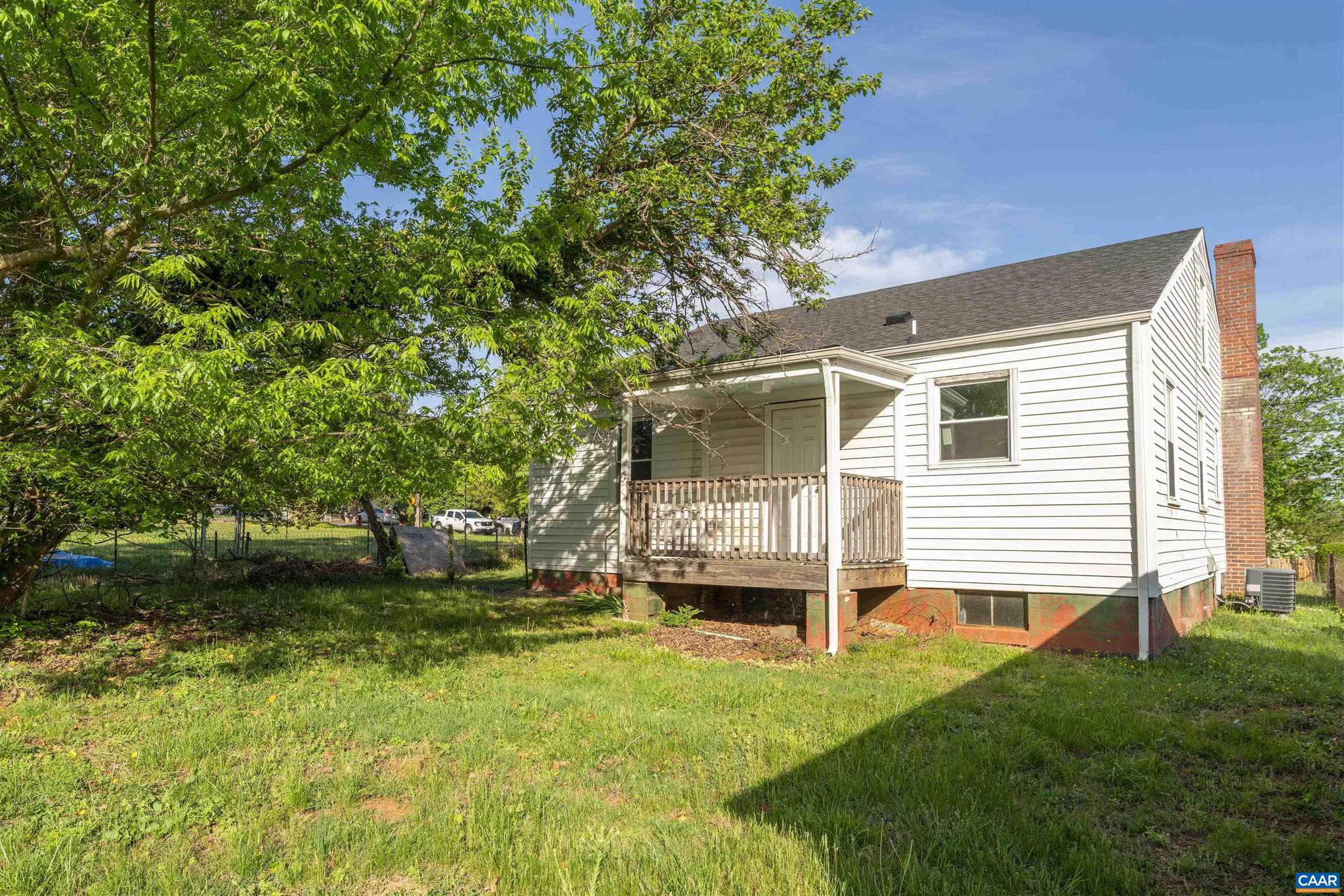 LOCUST GROVE - Residential