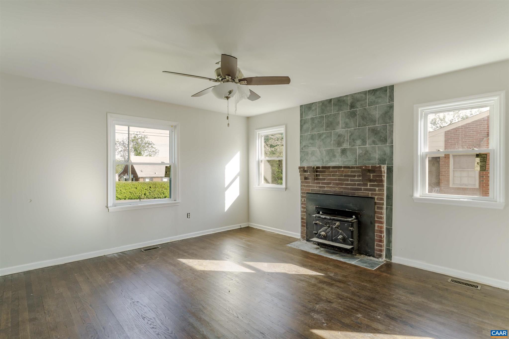 LOCUST GROVE - Residential