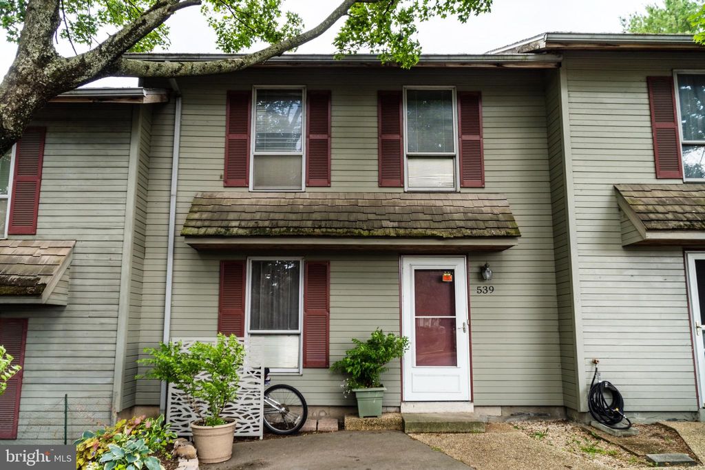 Photo of 539 CLOVERBROOK DR, EPHRATA, PA 17522 (MLS # PALA2036514)