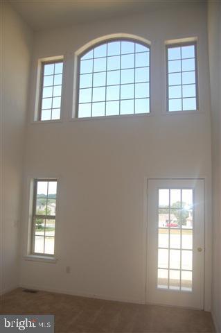 WINDING HILLS - Residential Lease