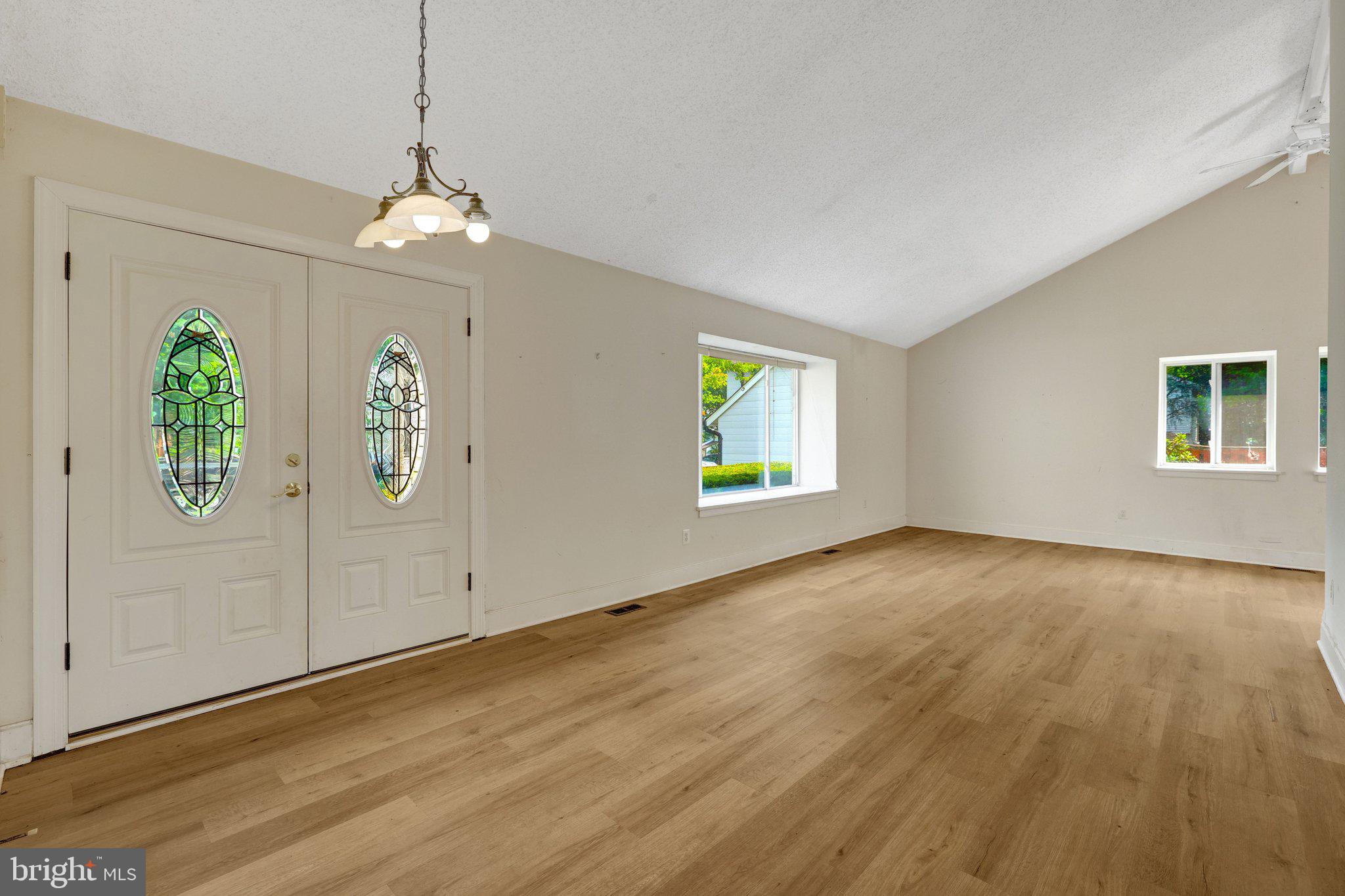 105 KALE AVENUE