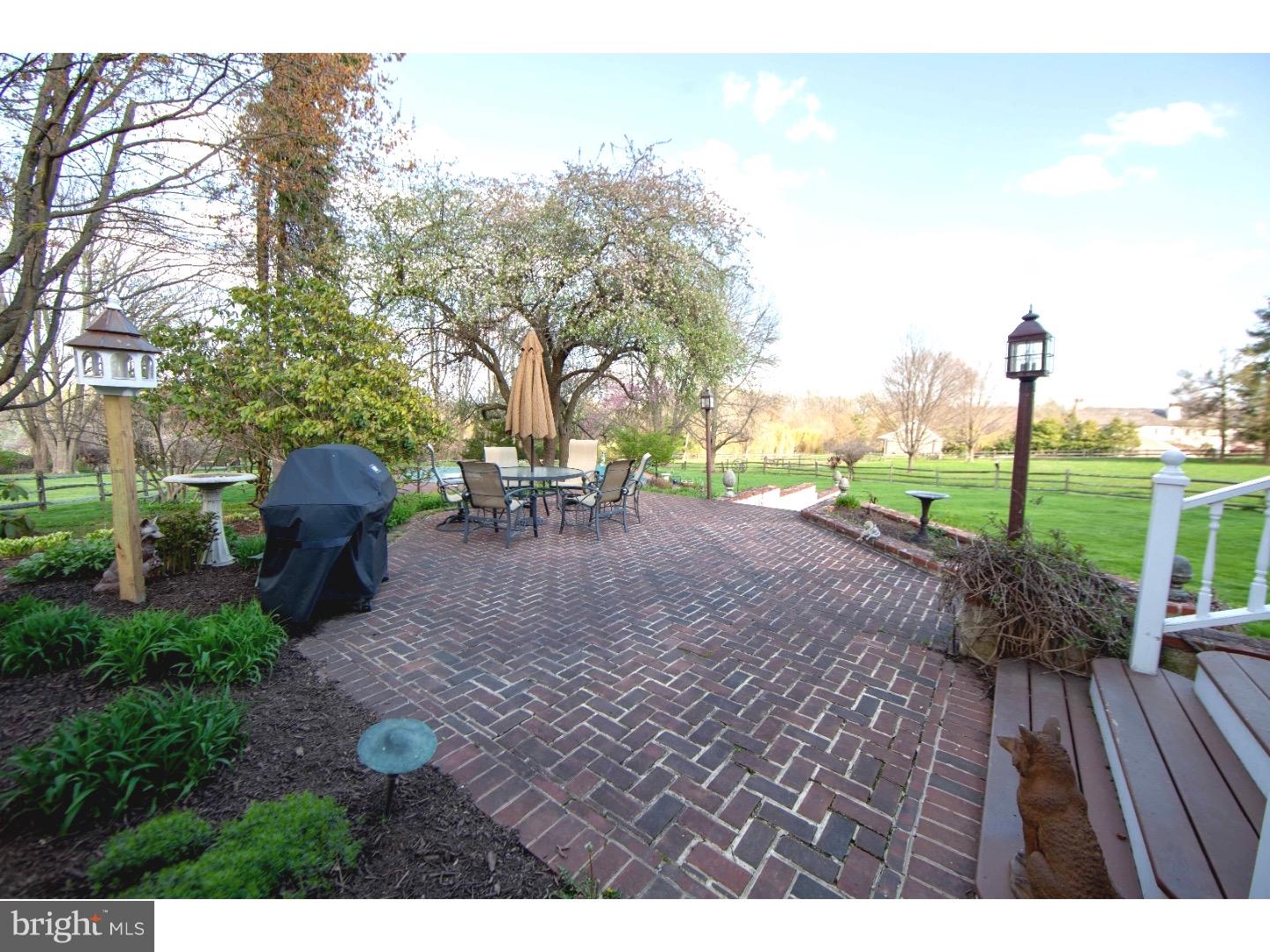 RADNOR HUNT - Residential