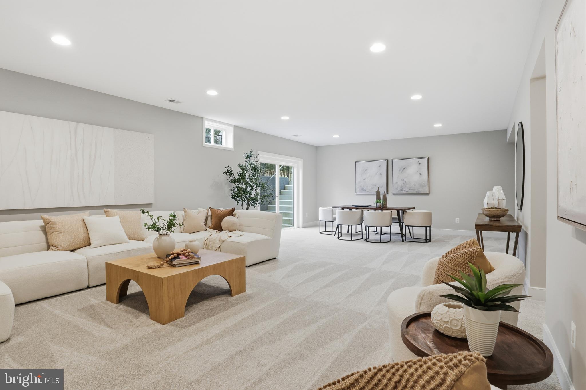 VIENNA HILLS - Residential