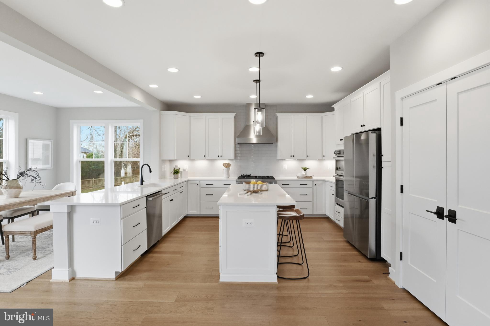 VIENNA HILLS - Residential