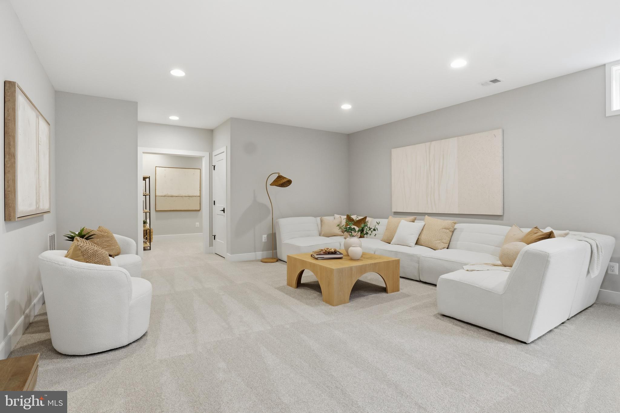 VIENNA HILLS - Residential