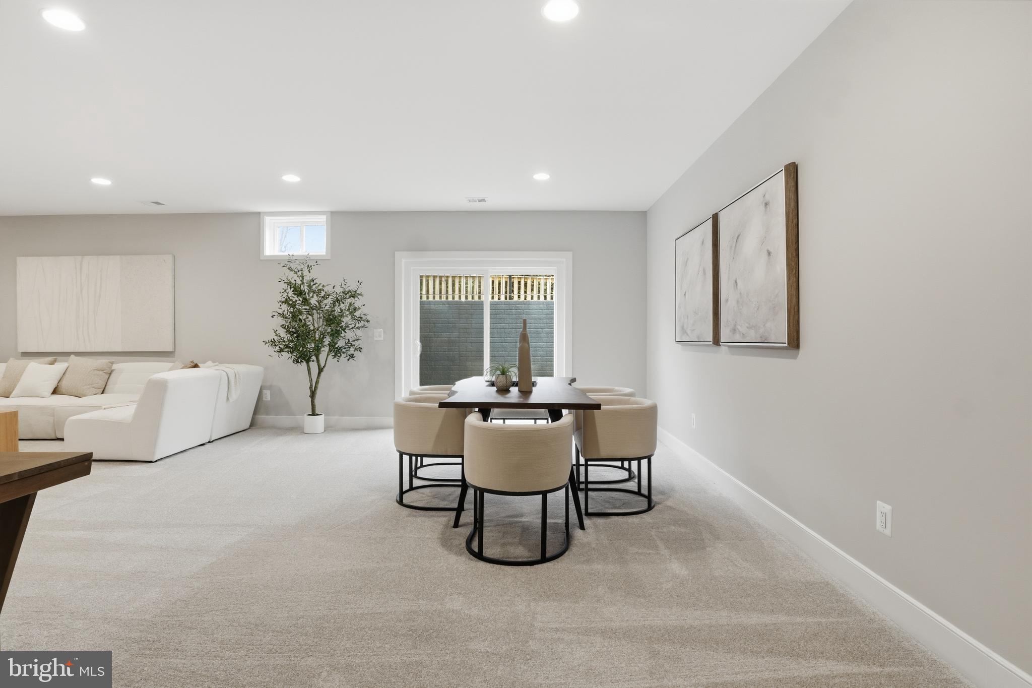 VIENNA HILLS - Residential