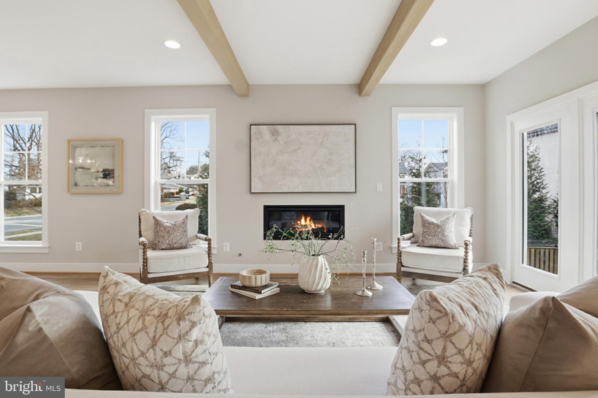 VIENNA HILLS - Residential