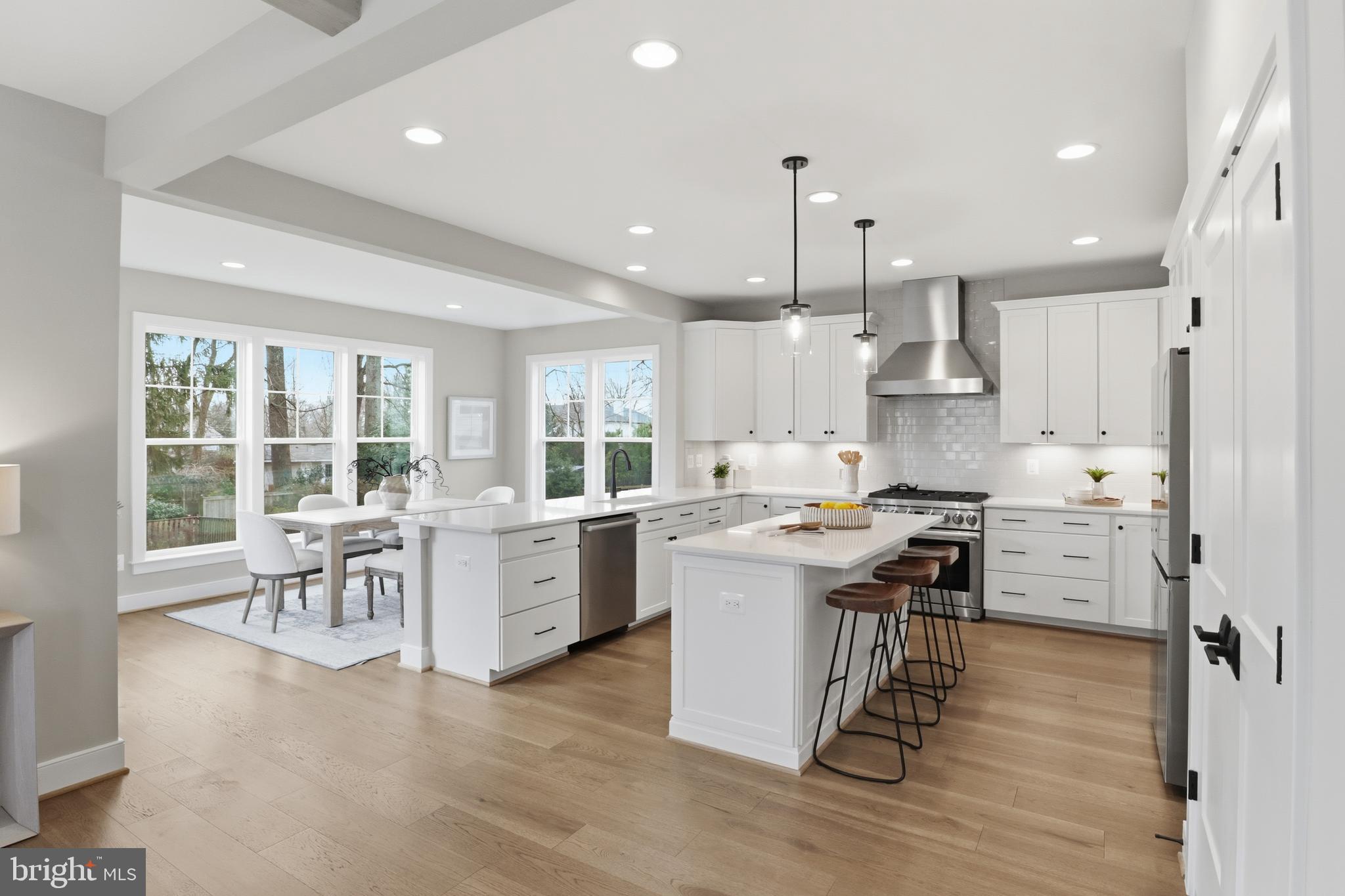 VIENNA HILLS - Residential