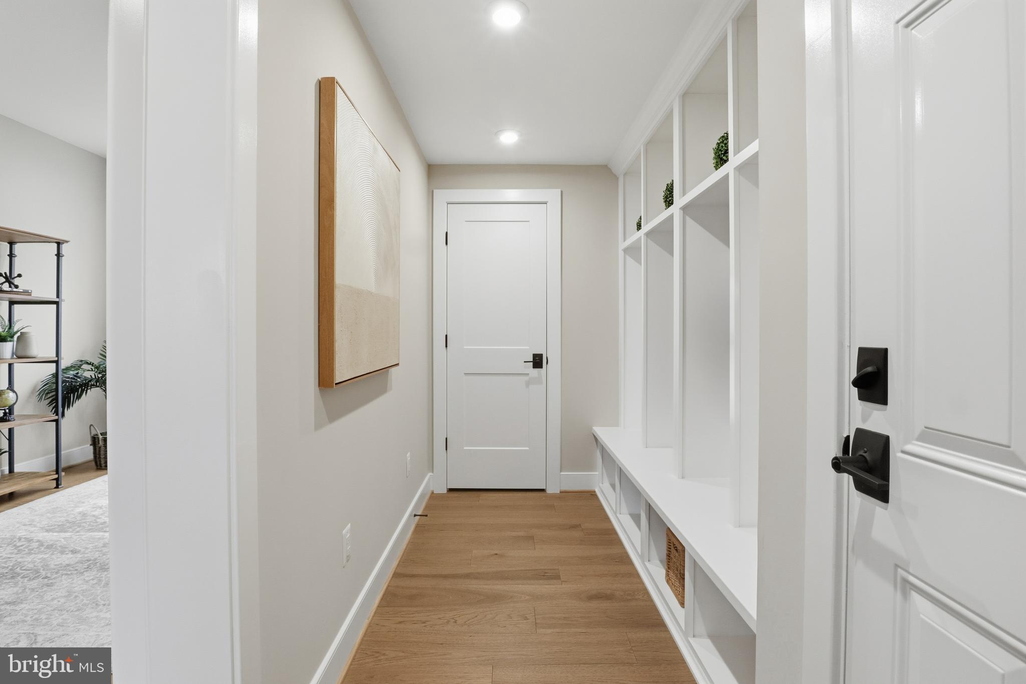 VIENNA HILLS - Residential