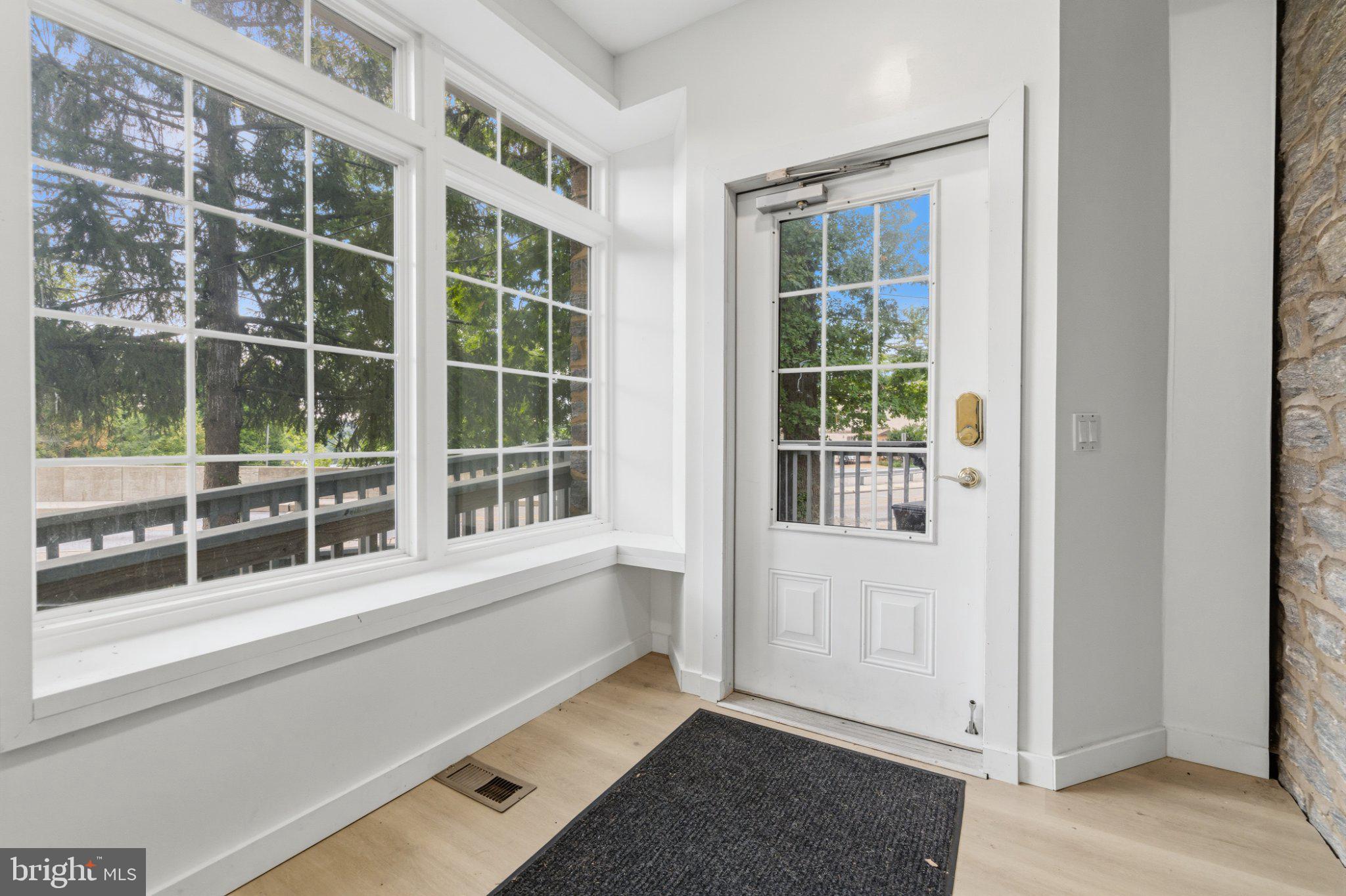 1564 EDGE HILL ROAD