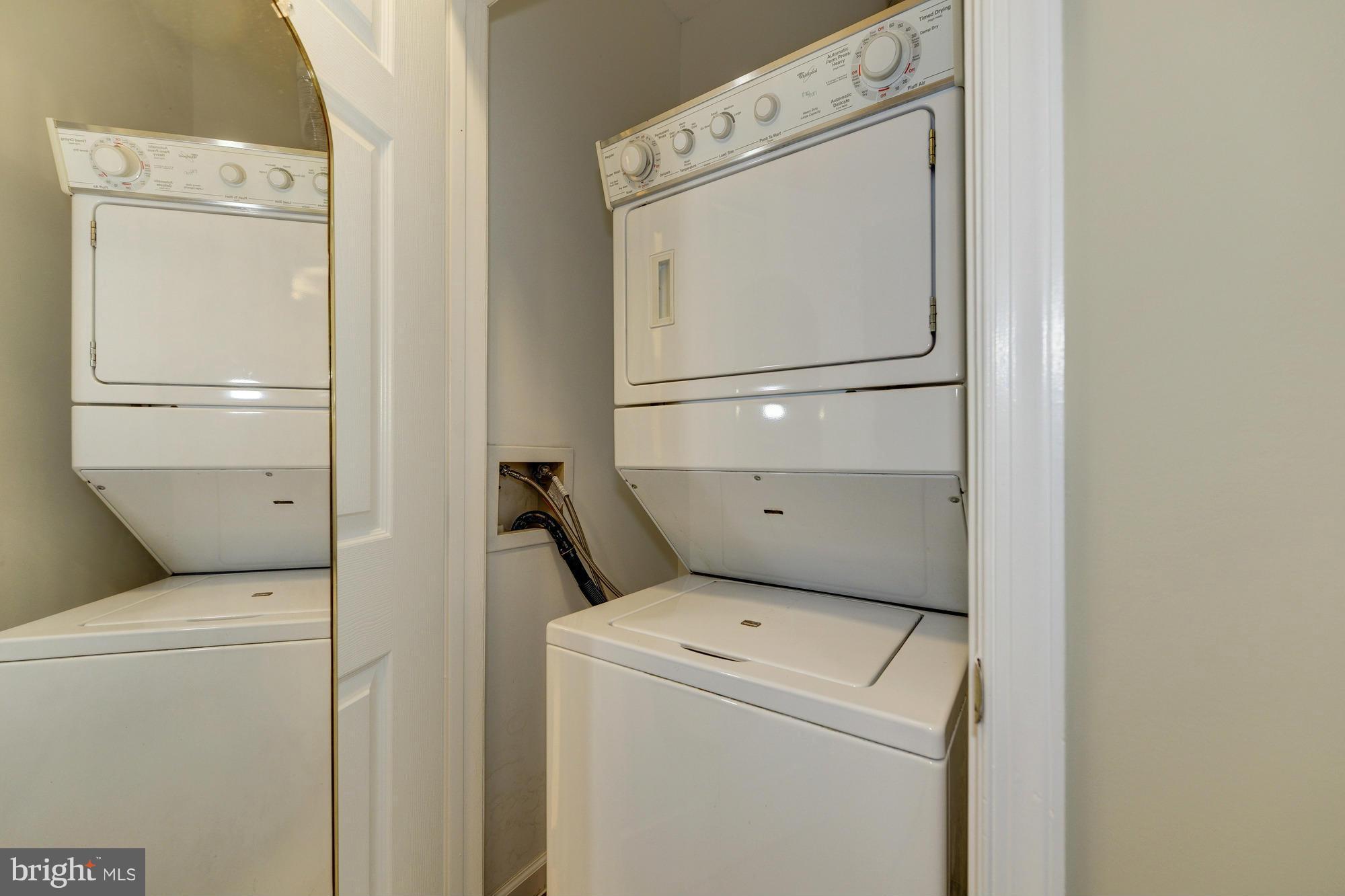 EDGEWATER AT TOWN CENTER - Residential